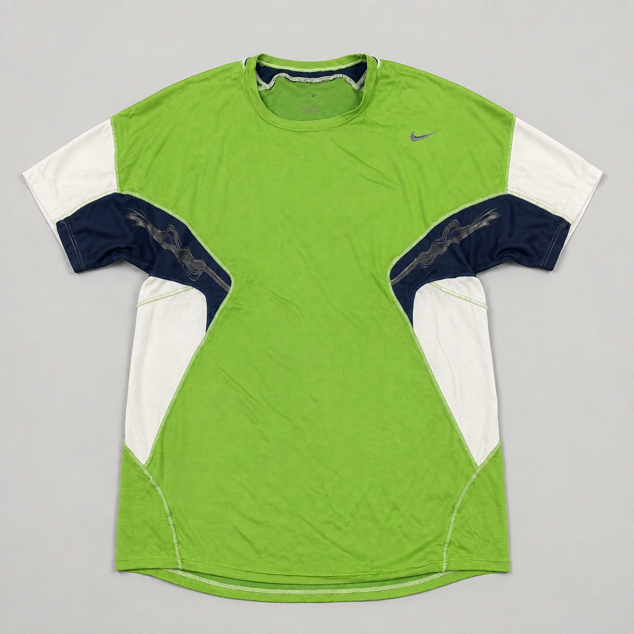 y2k Nike dri-fit activewear t-shirt men's medium green gym tee
