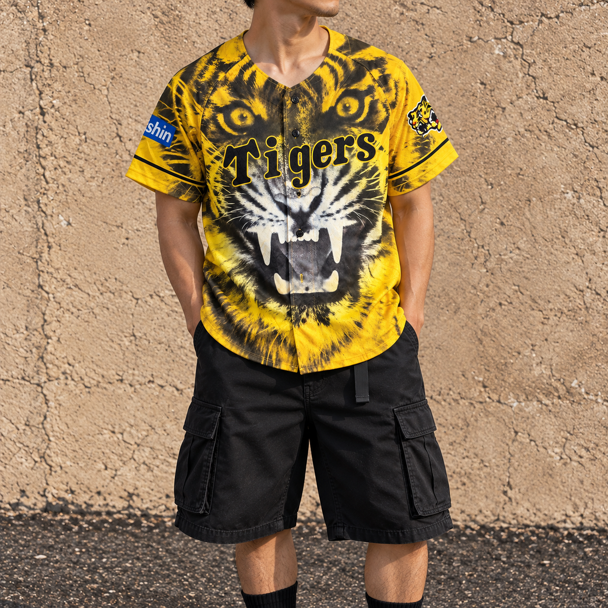 Hanshin Tigers Japanese Baseball Jersey Men's Medium Yellow Cat Face Graphic