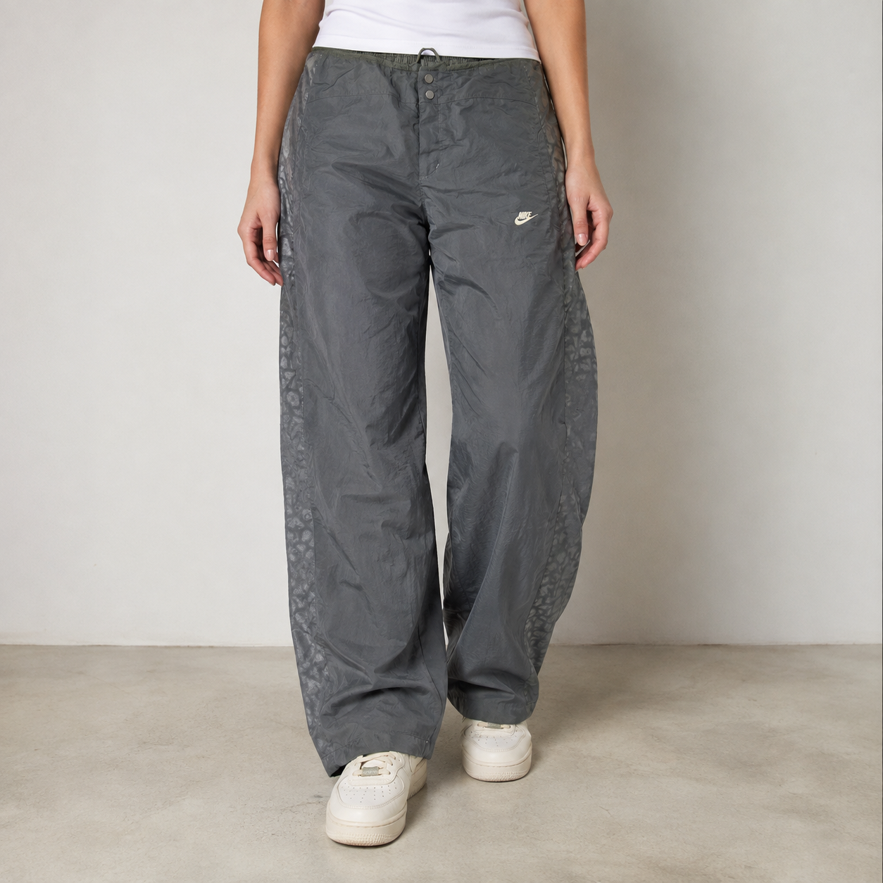 Vintage Y2K Nike Track Pants Women's XL Dark Grey Clover Love Heart Panel Joggers Straight Leg