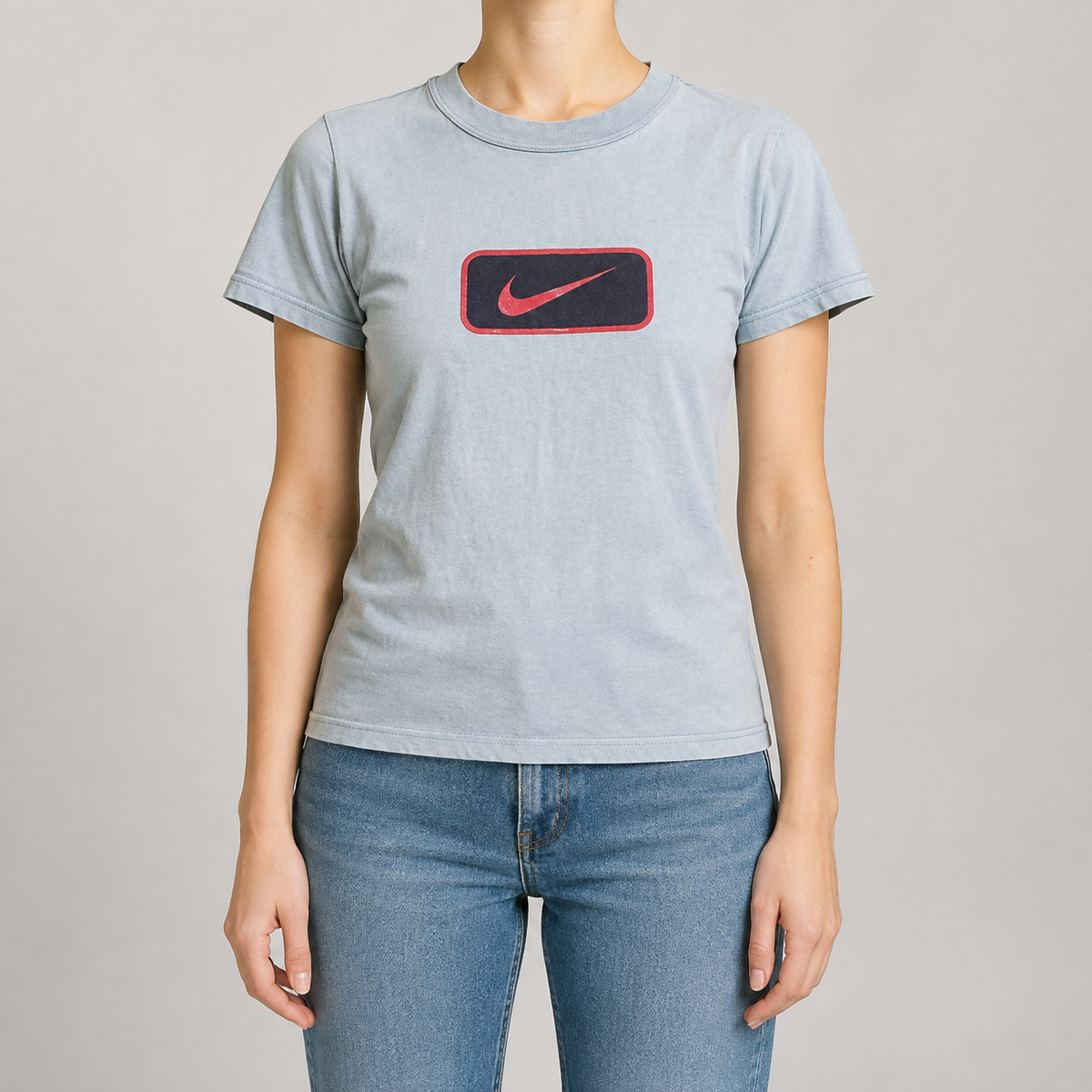 Vintage 90s Nike T-Shirt Women’s M Blue Centre Box Logo Classic Crew Neck