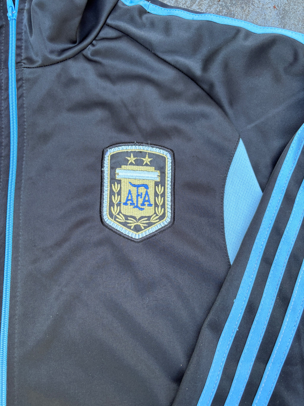 Vintage Adidas Argentina AFA Jumper Size M Black Blue Retro Football Patch Logos