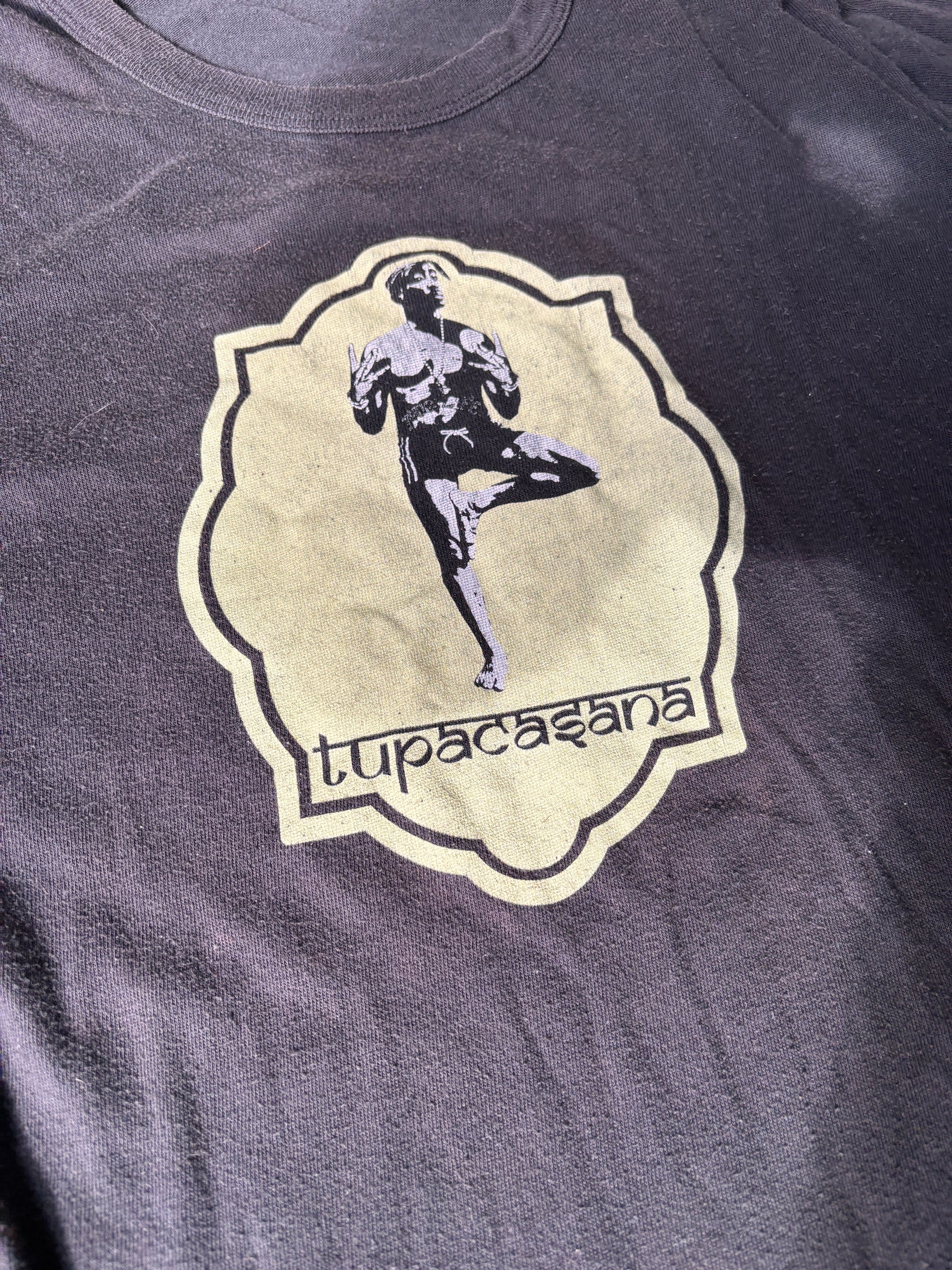 Vintage 90s Tupac Single Stitch T-shirt Size L Black Tupac Yoga Pose Faded Tee