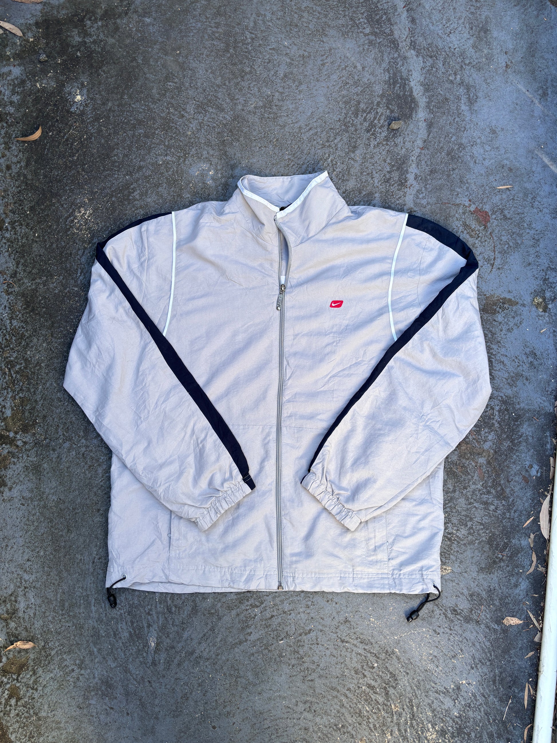 Vintage Y2K Nike Track Jacket Size M Grey White Red Swoosh Logo Classic Windbreaker