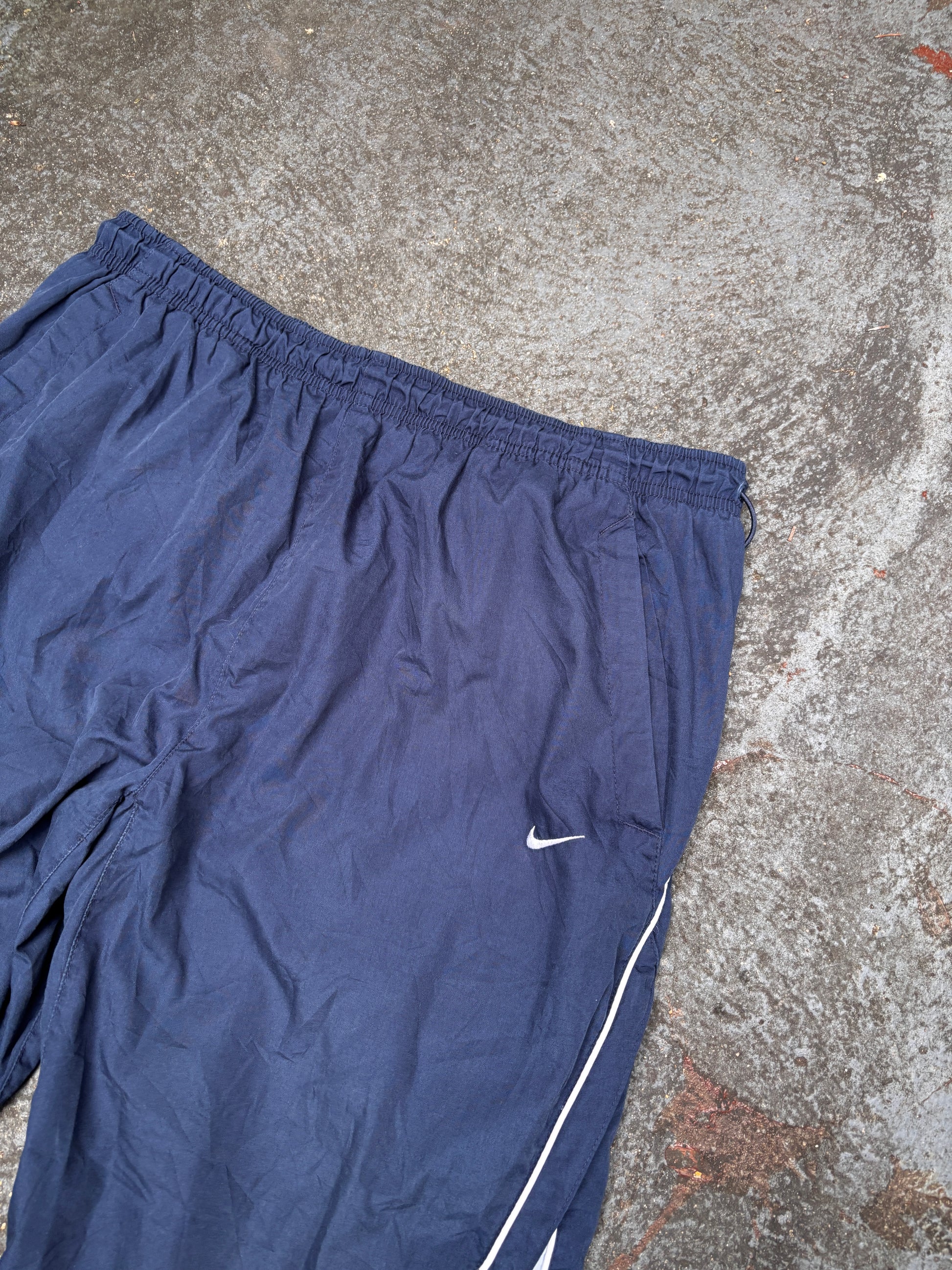 Vintage Y2K Nike 3/4 Track Pants L Navy White Detail Swoosh Classic Windbreakers