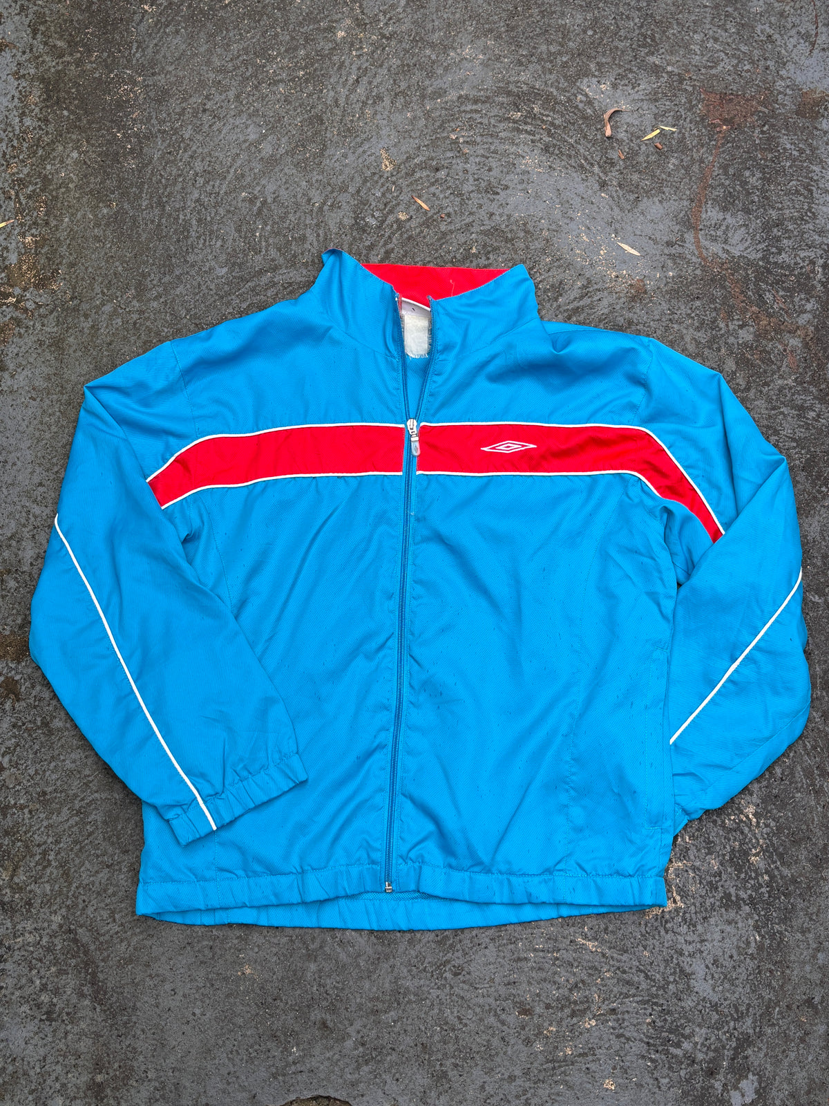 Vintage Y2K Umbro Jacket Size L Blue Red Logo Detail Football Full Zip Windbreaker