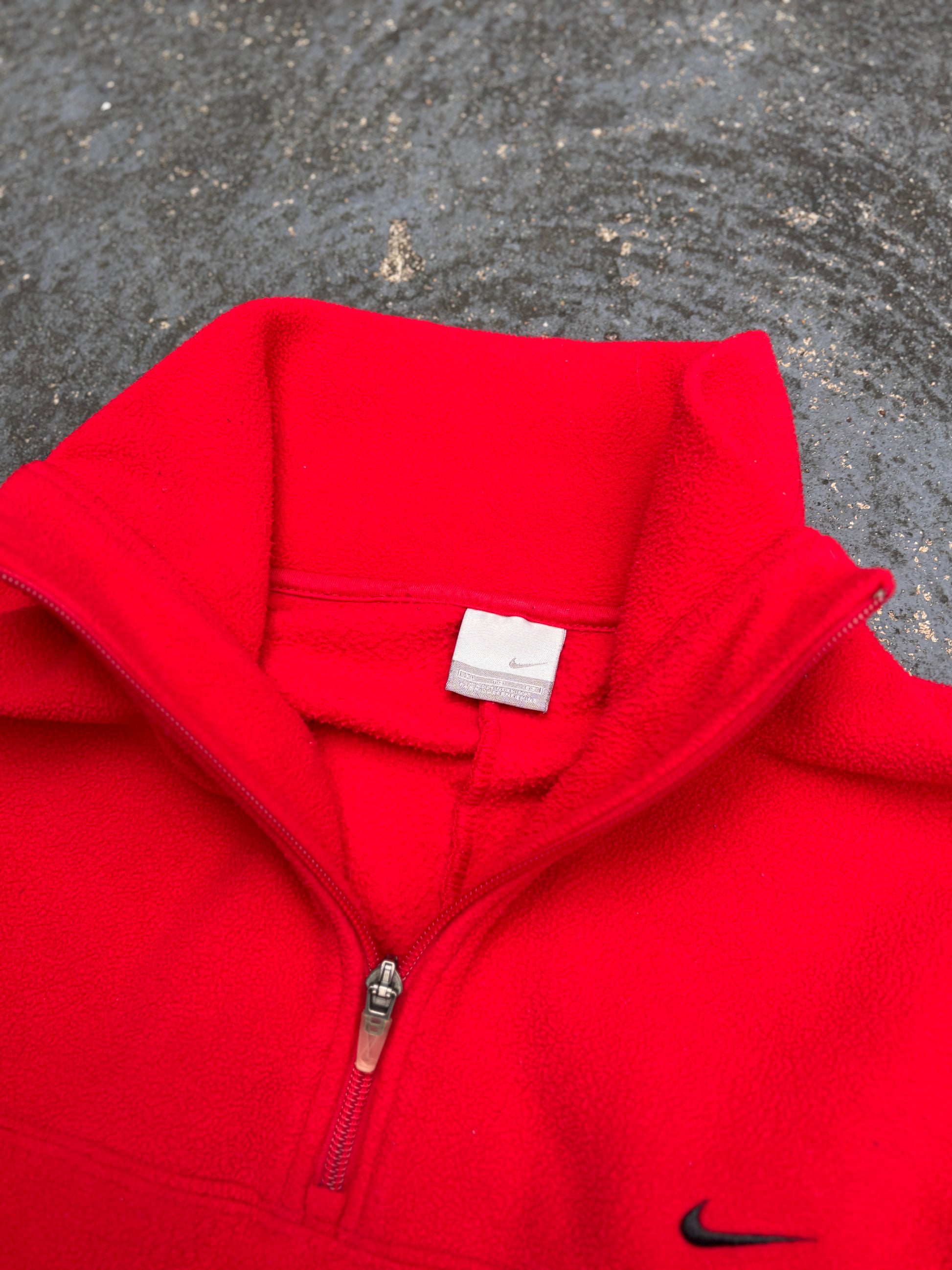 Vintage Y2K Nike Jumper Size XL Red Black Detail Spell Out 1/4 Zip Fleece