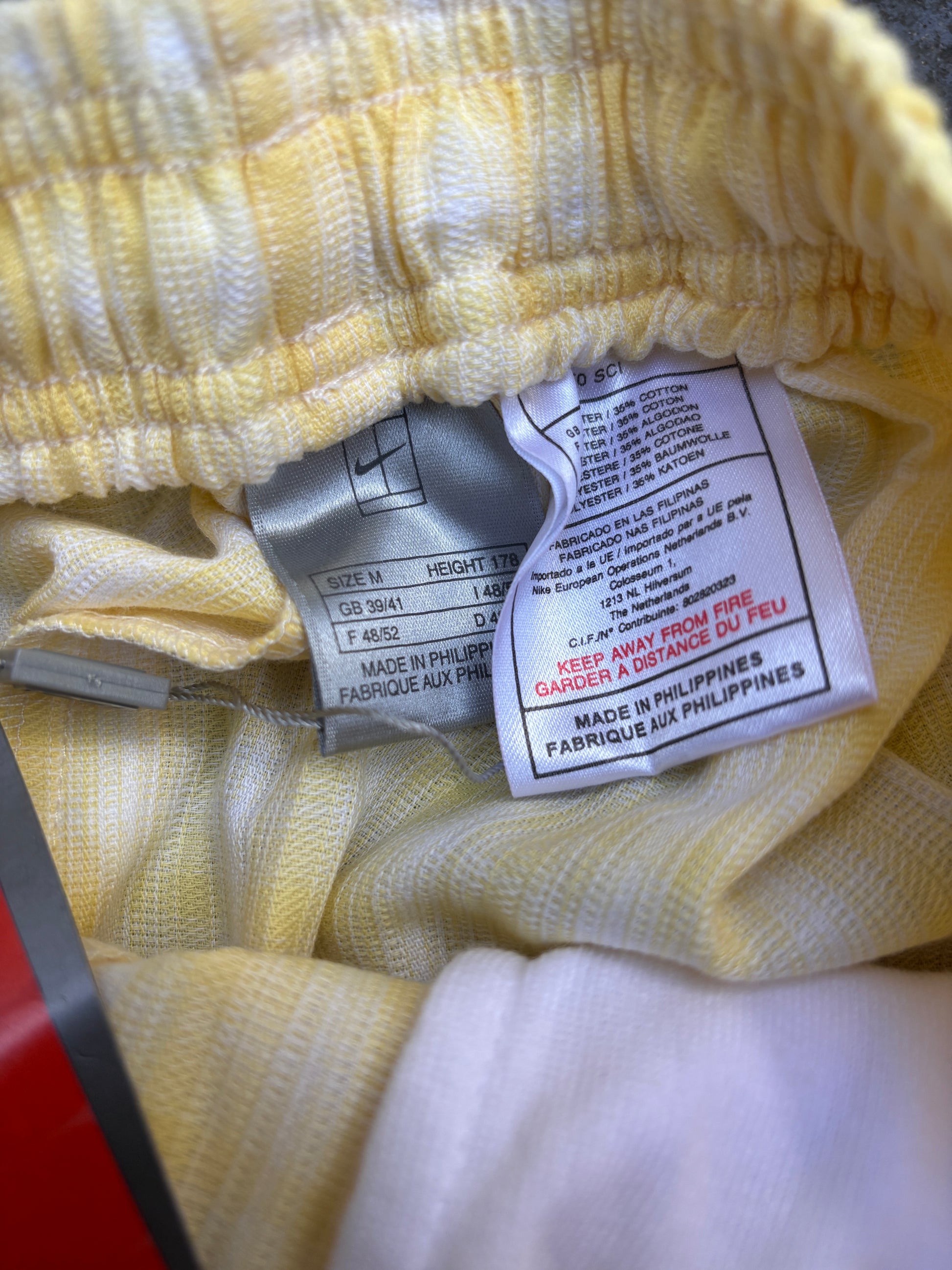 Vintage Y2K Nike Court Shorts Size M Yellow White Check NWT Deadstock