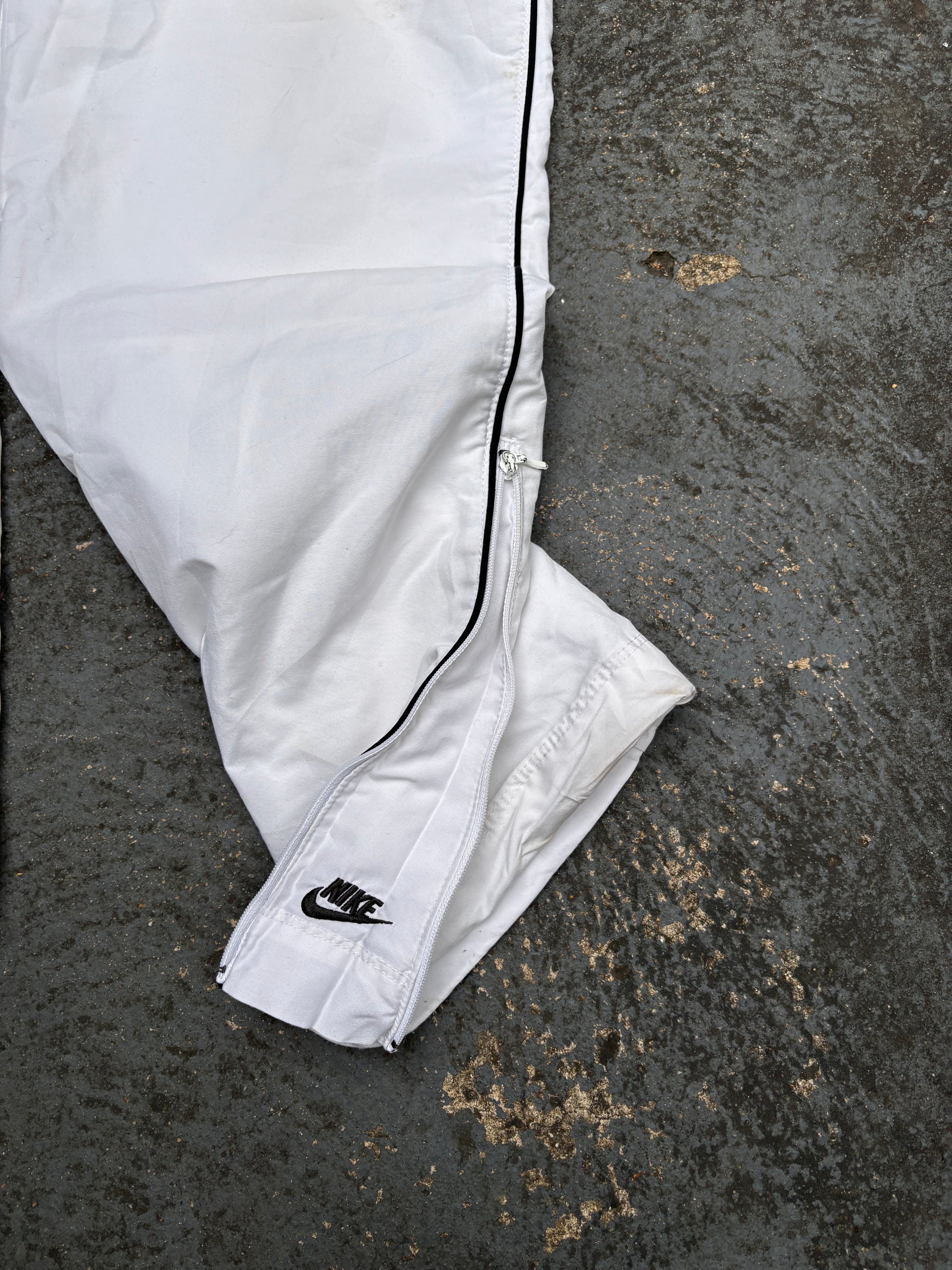 Vintage Y2K Nike Track Pants Size M White Black Detail Classic Windbreakers