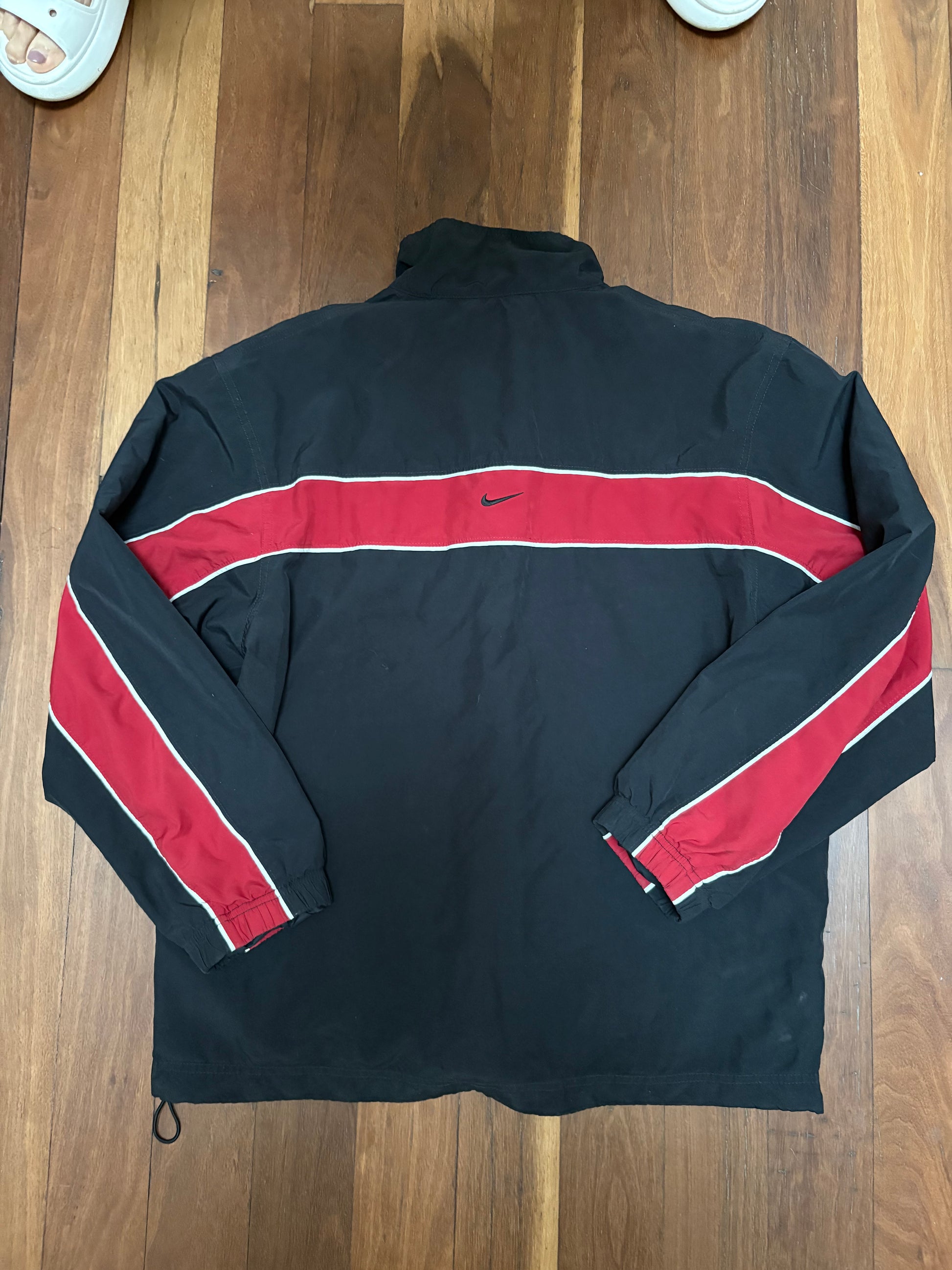 Vintage Y2K Nike Jacket Size M Black Red Detail Full Zip Classic Windbreaker
