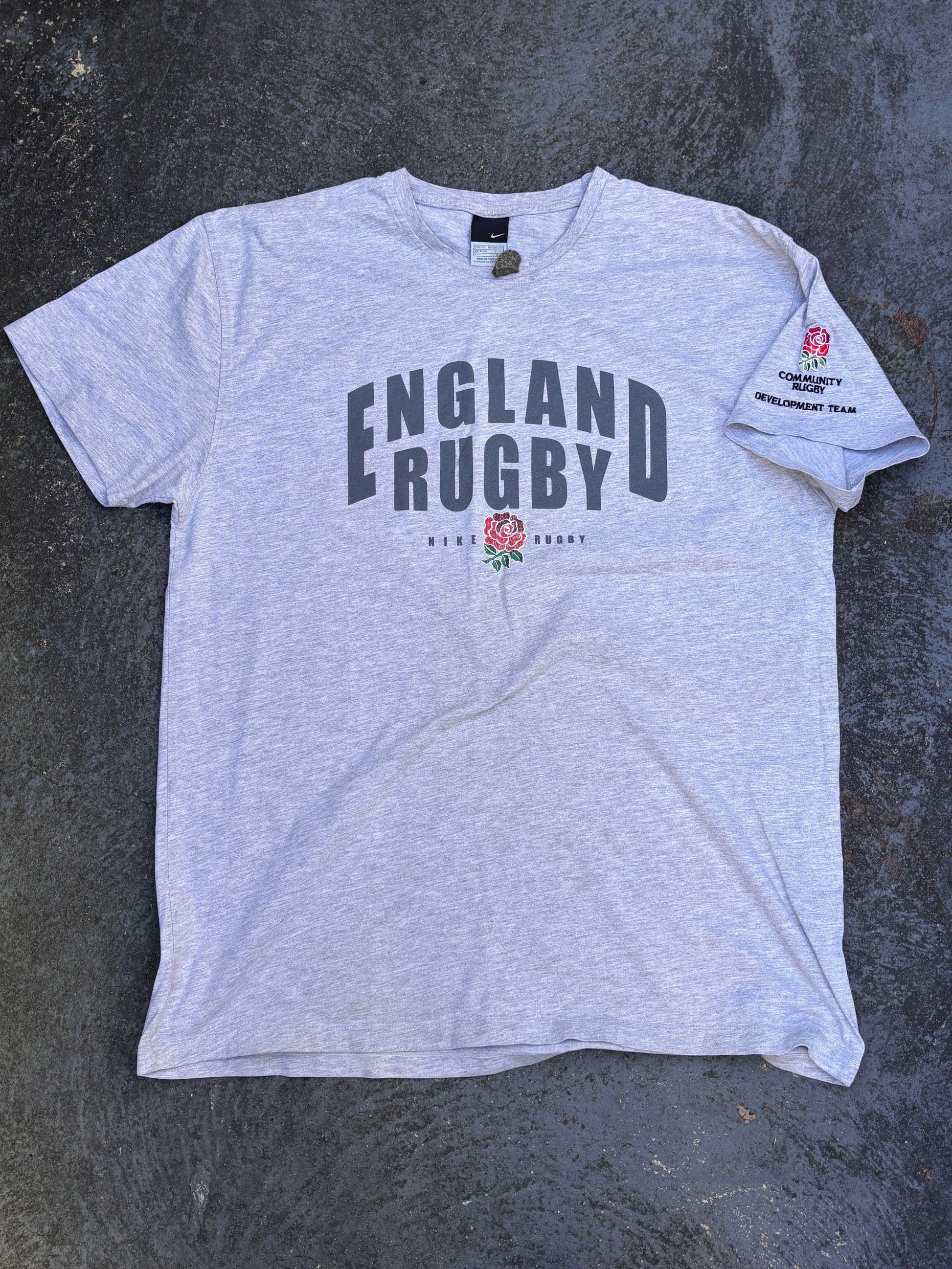 Vintage Y2K Nike England Rugby T-Shirt Size XL Grey Large Graphic Embroidered Rose