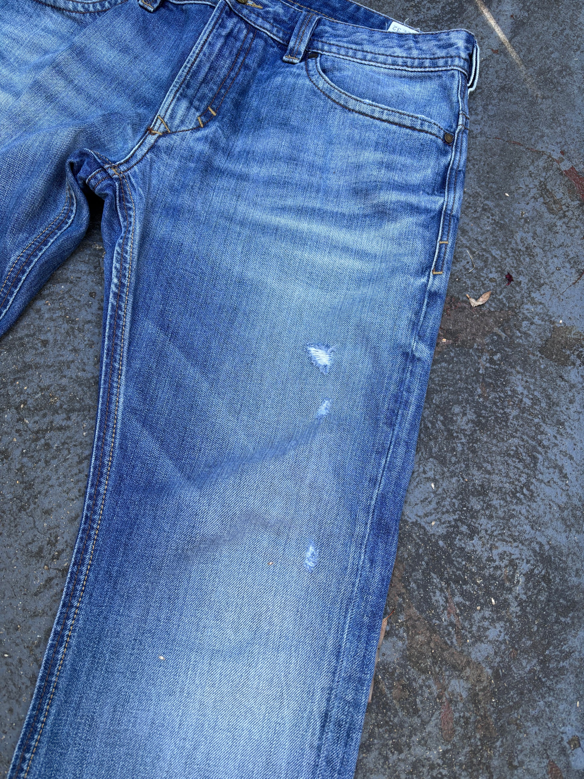 Diesel Jeans Size 34″ Blue Mid Wash Distressed Skinny Mohawk Tag Made in Tunisia