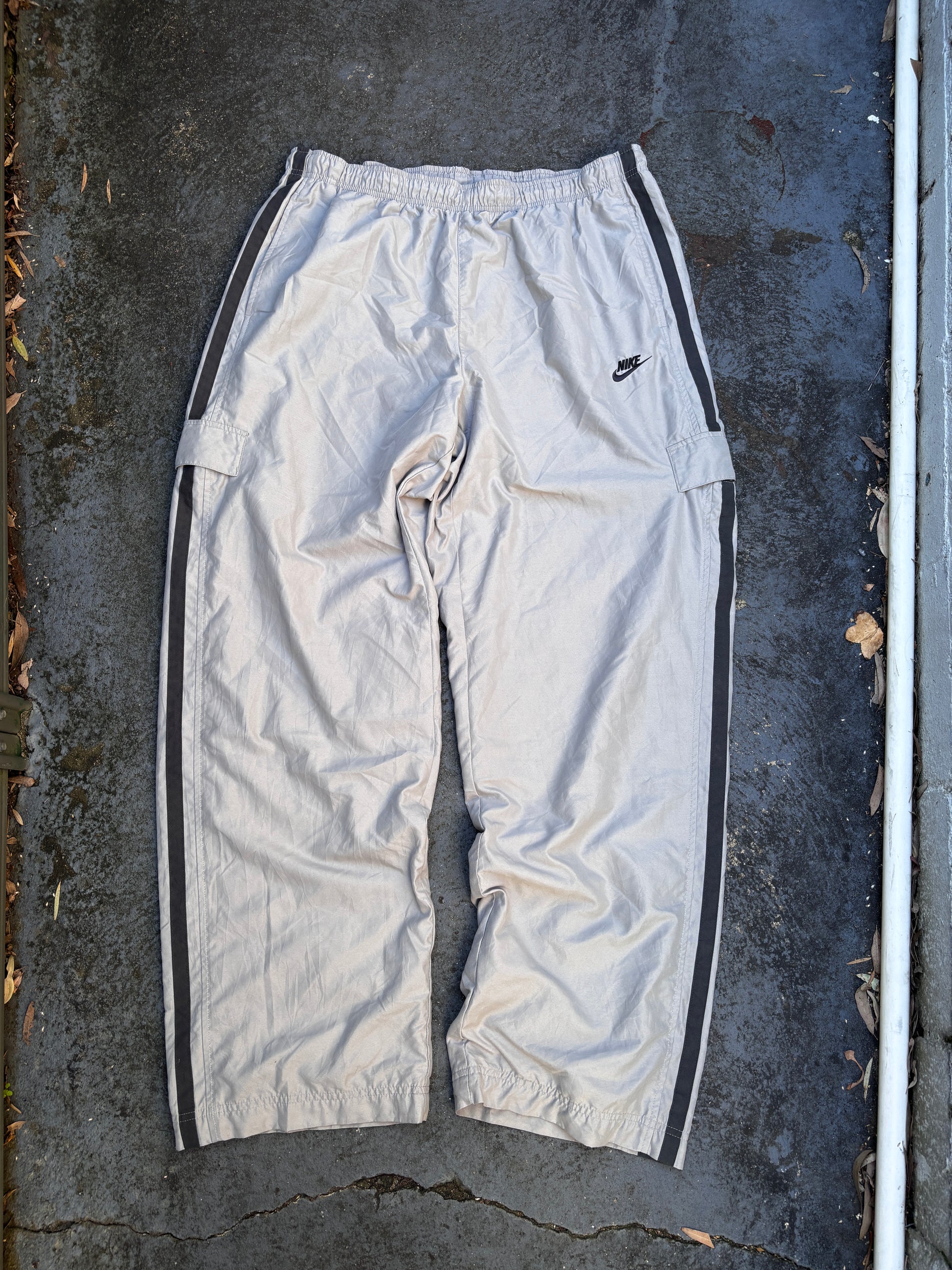Vintage Y2K Nike Cargo Pants Size XXL Double Grey Wide Leg Nylon Windbreakers