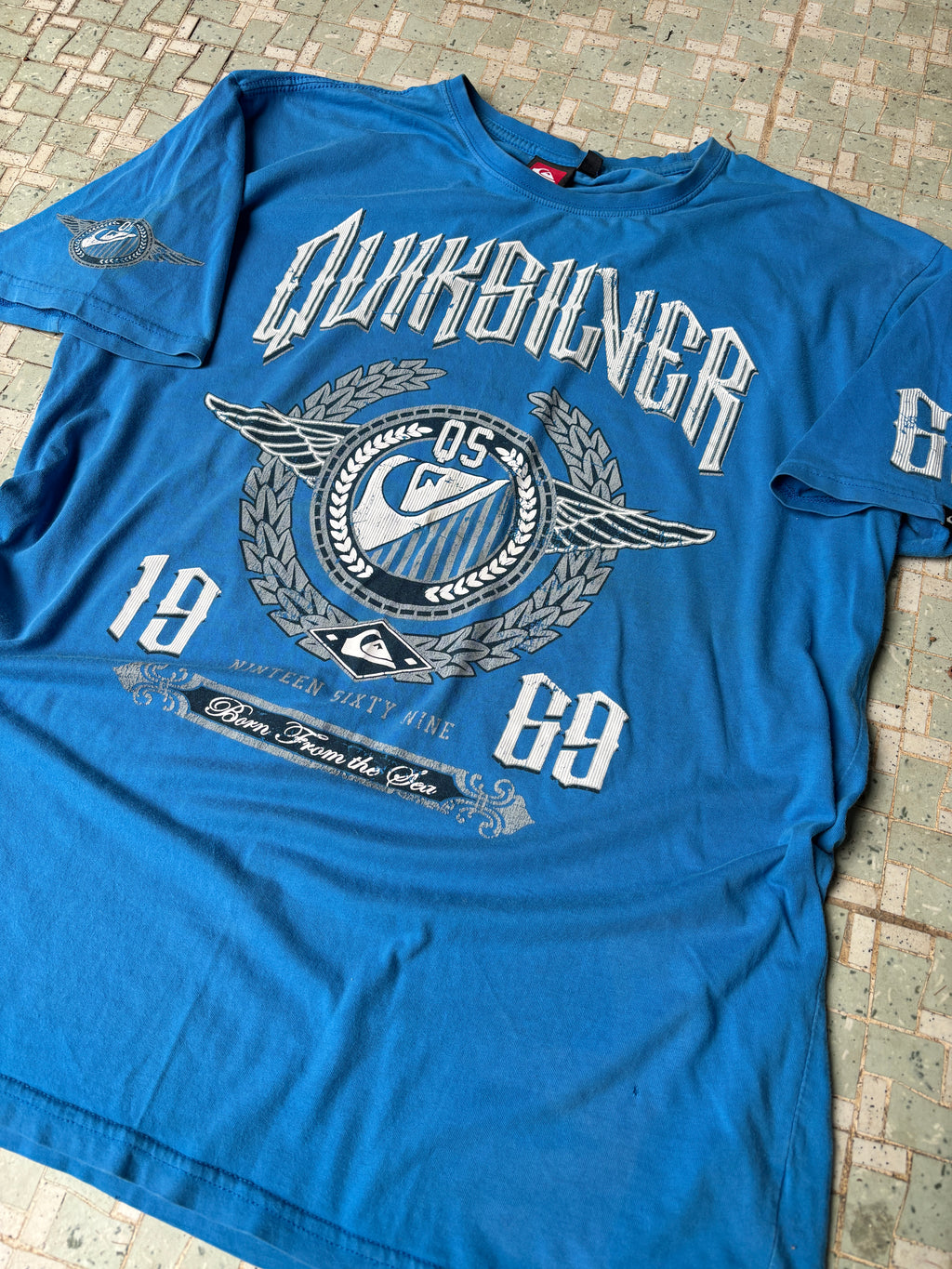 Y2K Quiksilver T-shirt Size XL Blue All Over