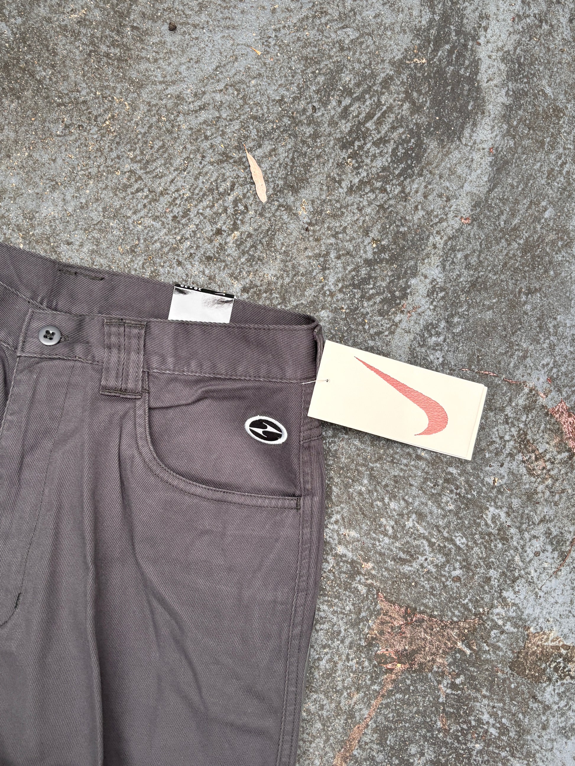 Vintage 90s Nike Golf Pants Size 30 Tiger Woods Yin Yang Logo Wide Leg NWT Deadstock