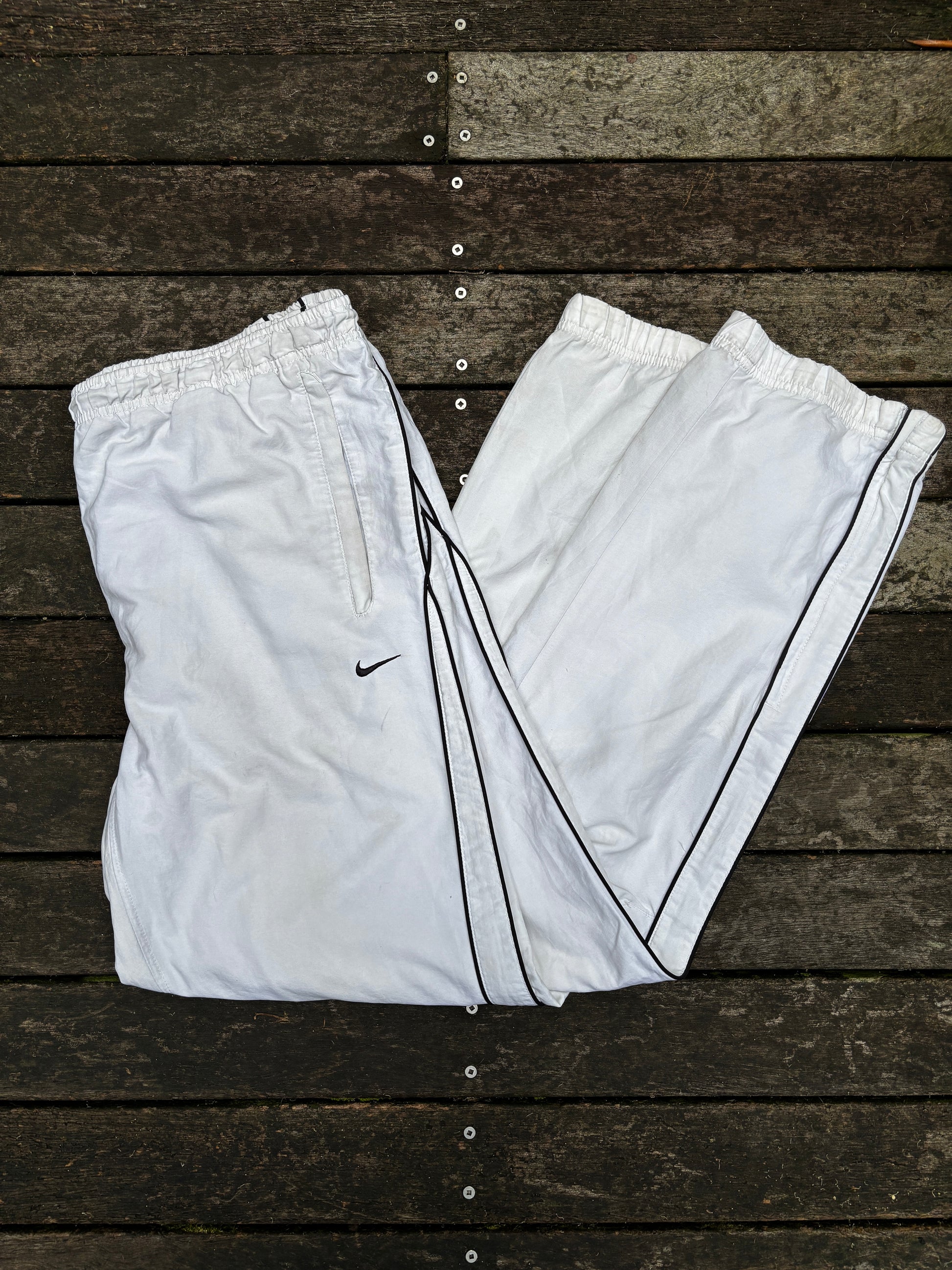Classic Y2K Nike Track Pants Size L White