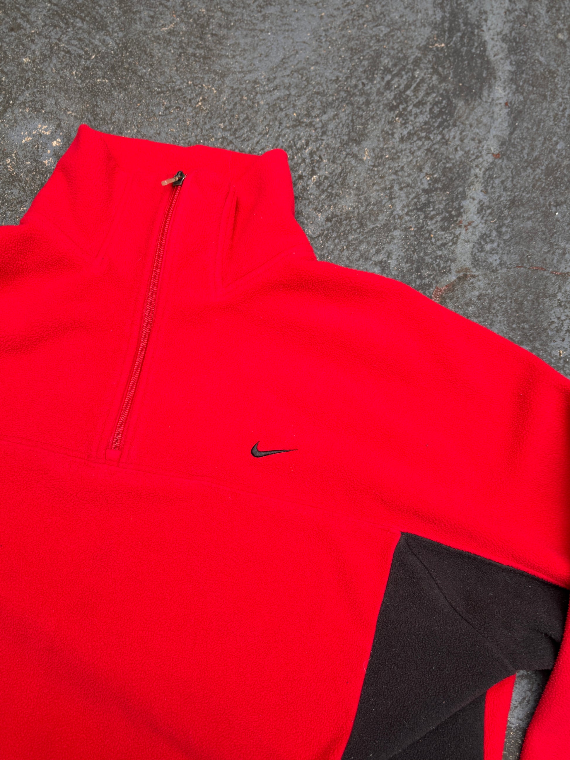 Vintage Y2K Nike Jumper Size XL Red Black Detail Spell Out 1/4 Zip Fleece