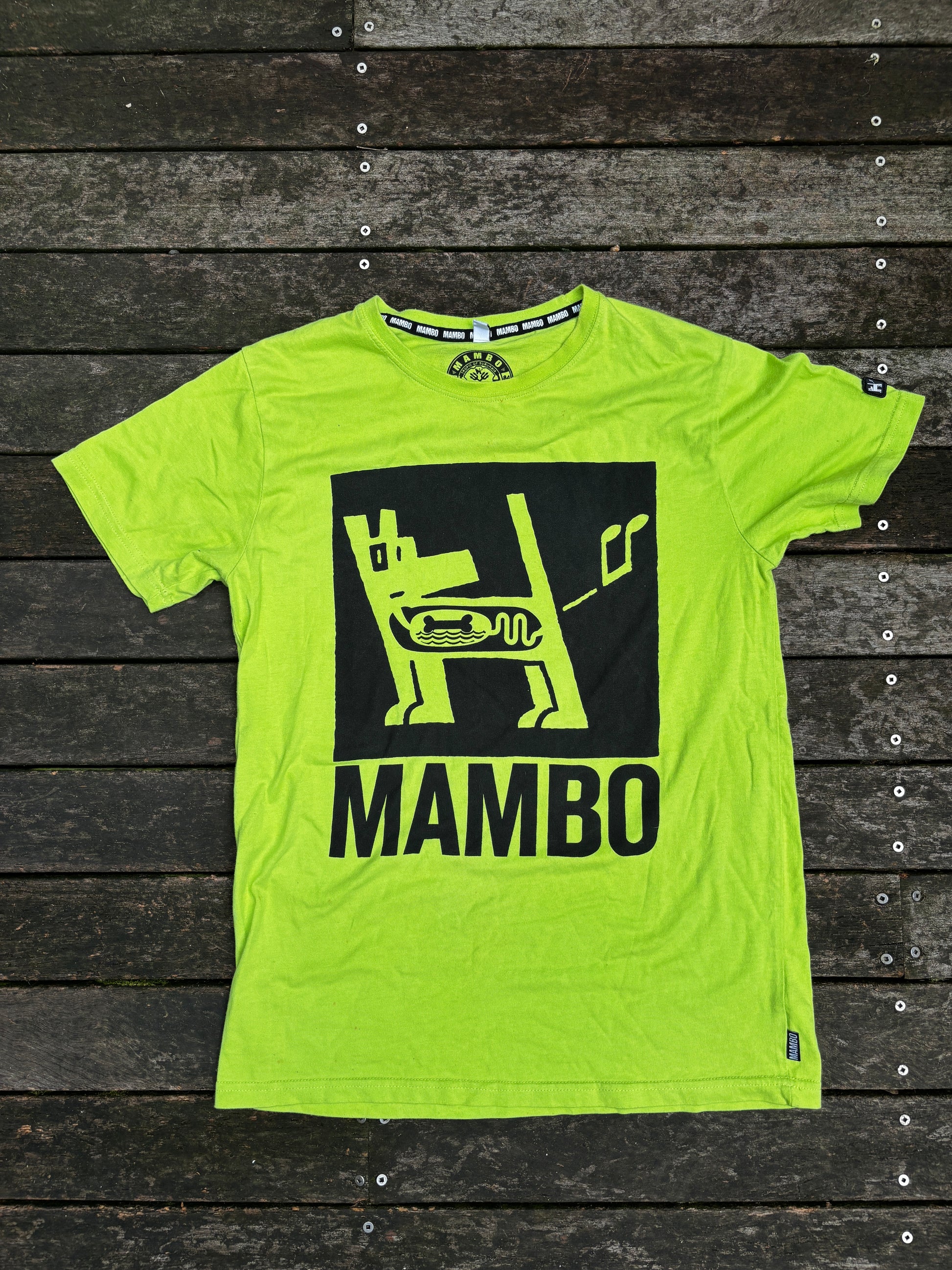 Mambo Farting Dog T-shirt Size S