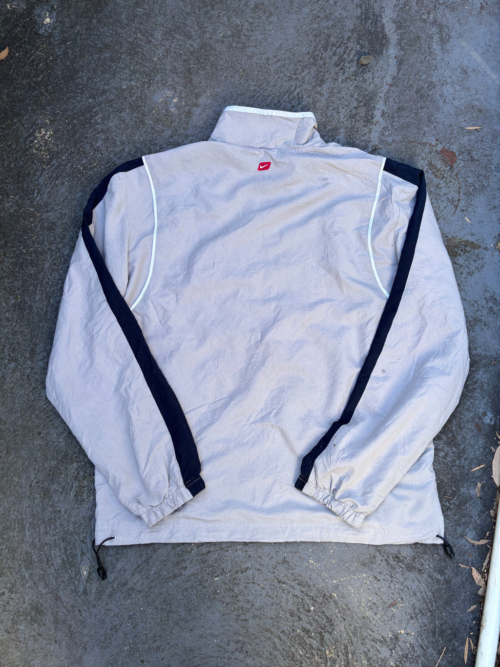 Vintage Y2K Nike Track Jacket Size M Grey White Red Swoosh Logo Classic Windbreaker