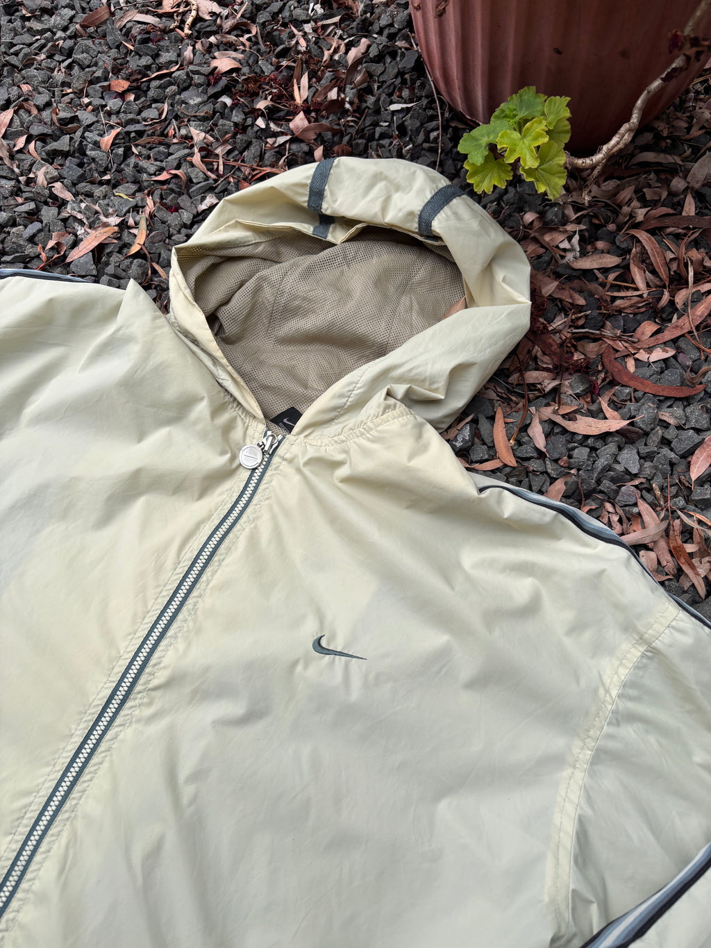 Y2K Nike Nylon Jacket Size XL Off White Cream Hooded Grey Tag Boxy Bungee Waist