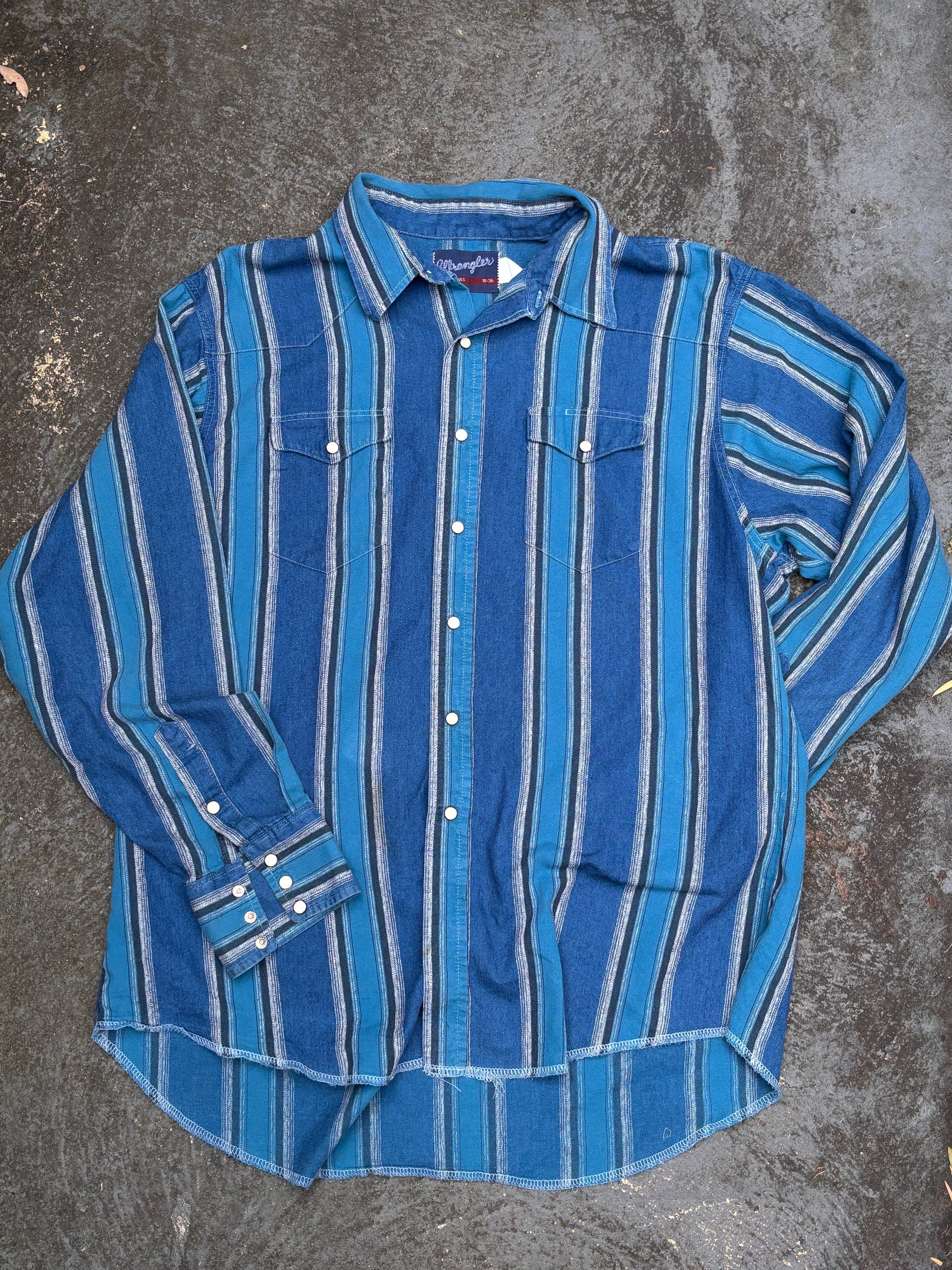 Vintage 90s Wrangler Western Shirt Size XXL Blue Two Tone Down Stripe Pearl Snap Buttons