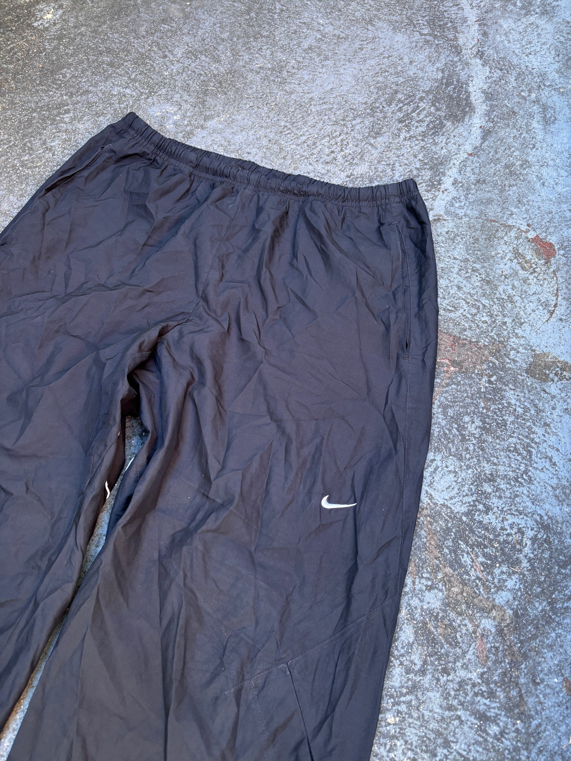Nike Track Pants Size L Black White Swoosh Wide Leg Classic Nylon Windbreaker