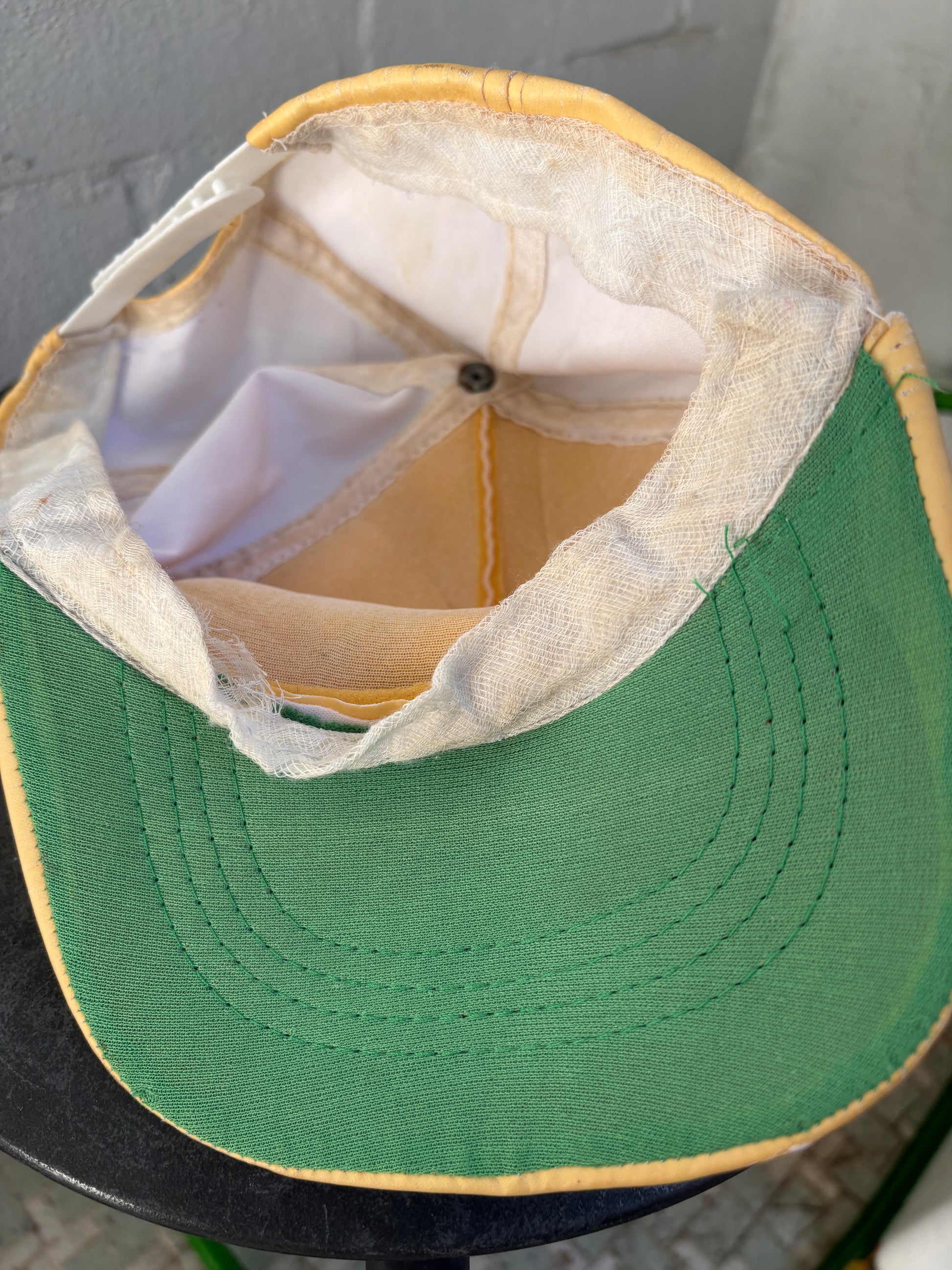 Vintage 90s Nike USA OSFM Yellow Flat Brim 5 Panel Cap