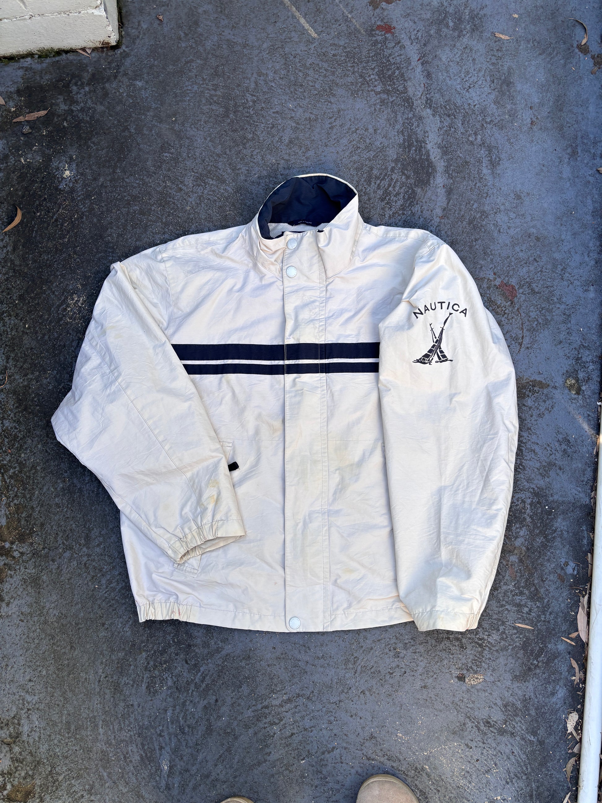 Nautica Sailing Jacket Size M Beige Navy Stripe Spinnaker Yacht Logo Windbreaker