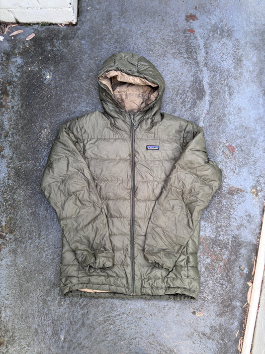Patagonia Lightweight Puffer Down Jacket Size S Olive Green Chest Logo Full Zip