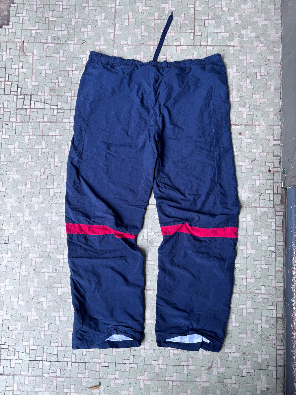 Classic Y2K Nike Windbreaker Track Pants Size XL Navy Red Detail Nylon Style