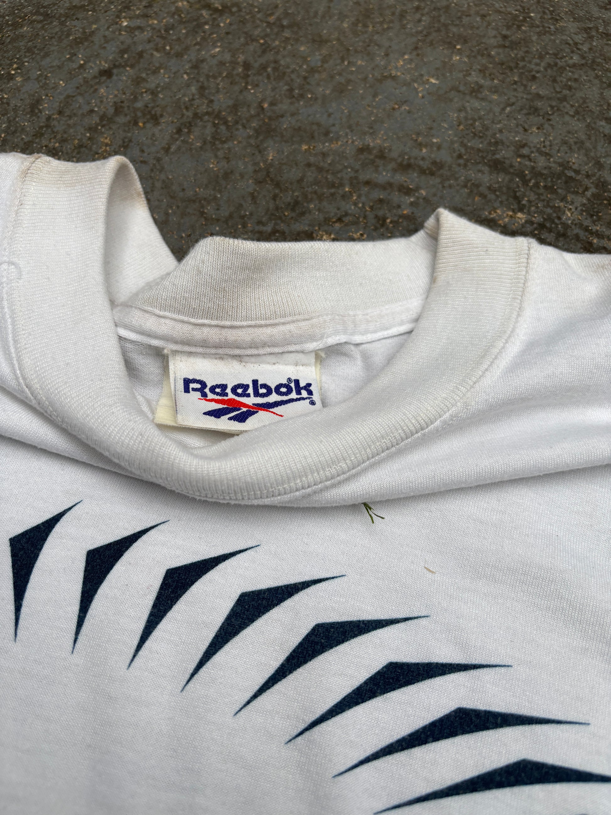 Vintage 90s Reebok T-shirt Size L White Large Logo 96 Classic Sport Crew Neck