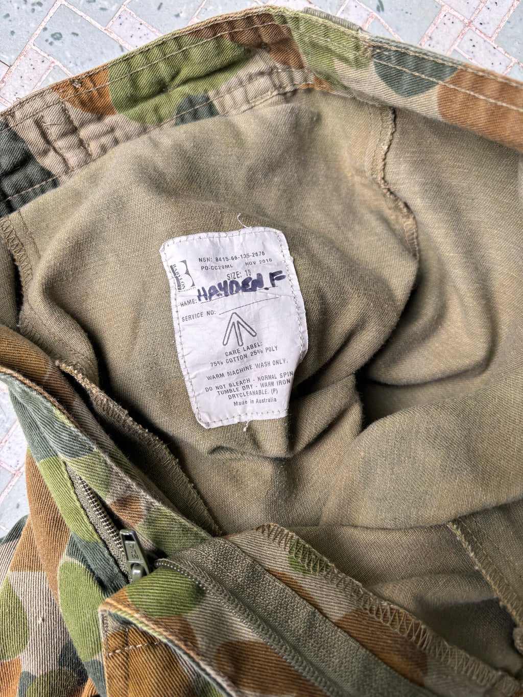 Vintage Australian Army Cargo Pants – Camo – Medium – Cuffed Ankle