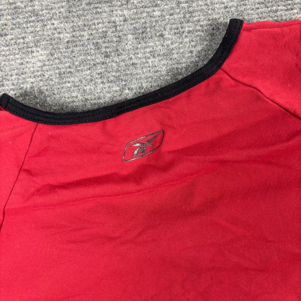 y2k Reebok V-neck Activewear Top Women's XS Red Black Petite Gym T-shirt