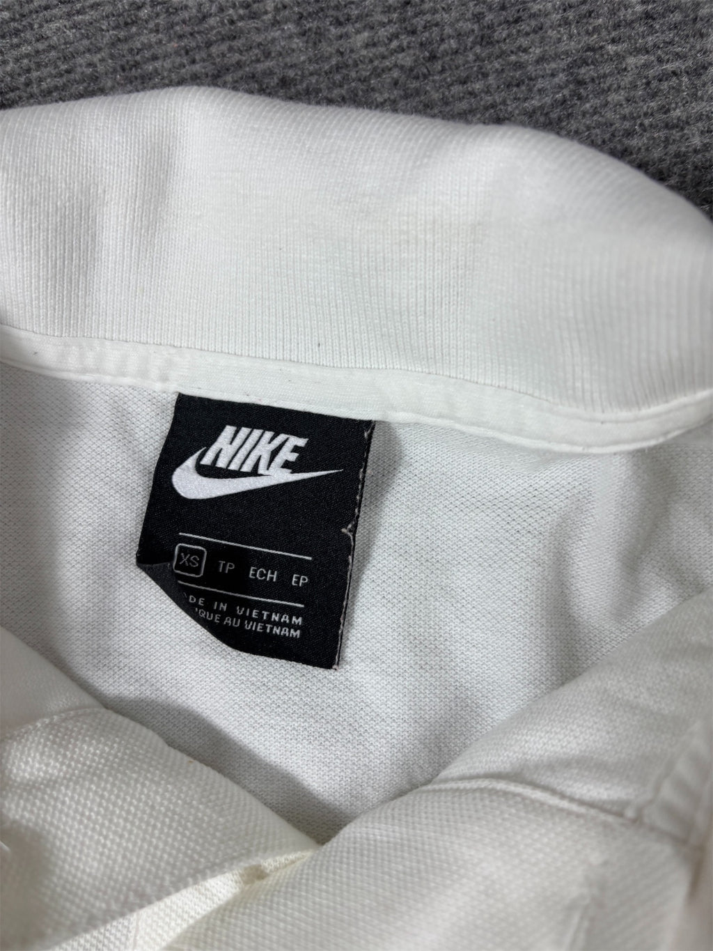 Nike Polo Shirt Men’s XS White Cotton Black Chest Logo Classic