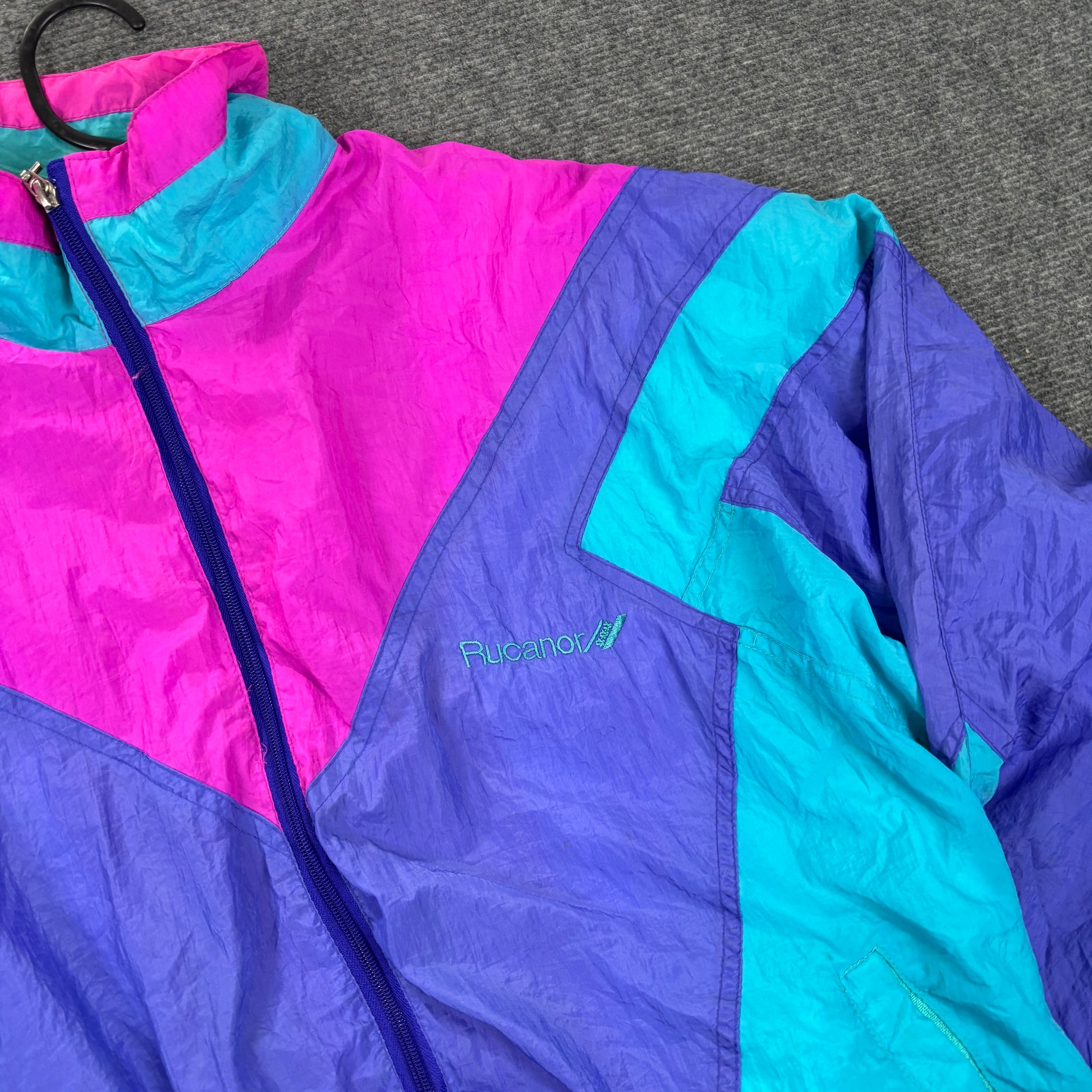 80s Colourblock Jacket Men's Large Retro Purple Pink Shooting Club Graphic WIndbreaker