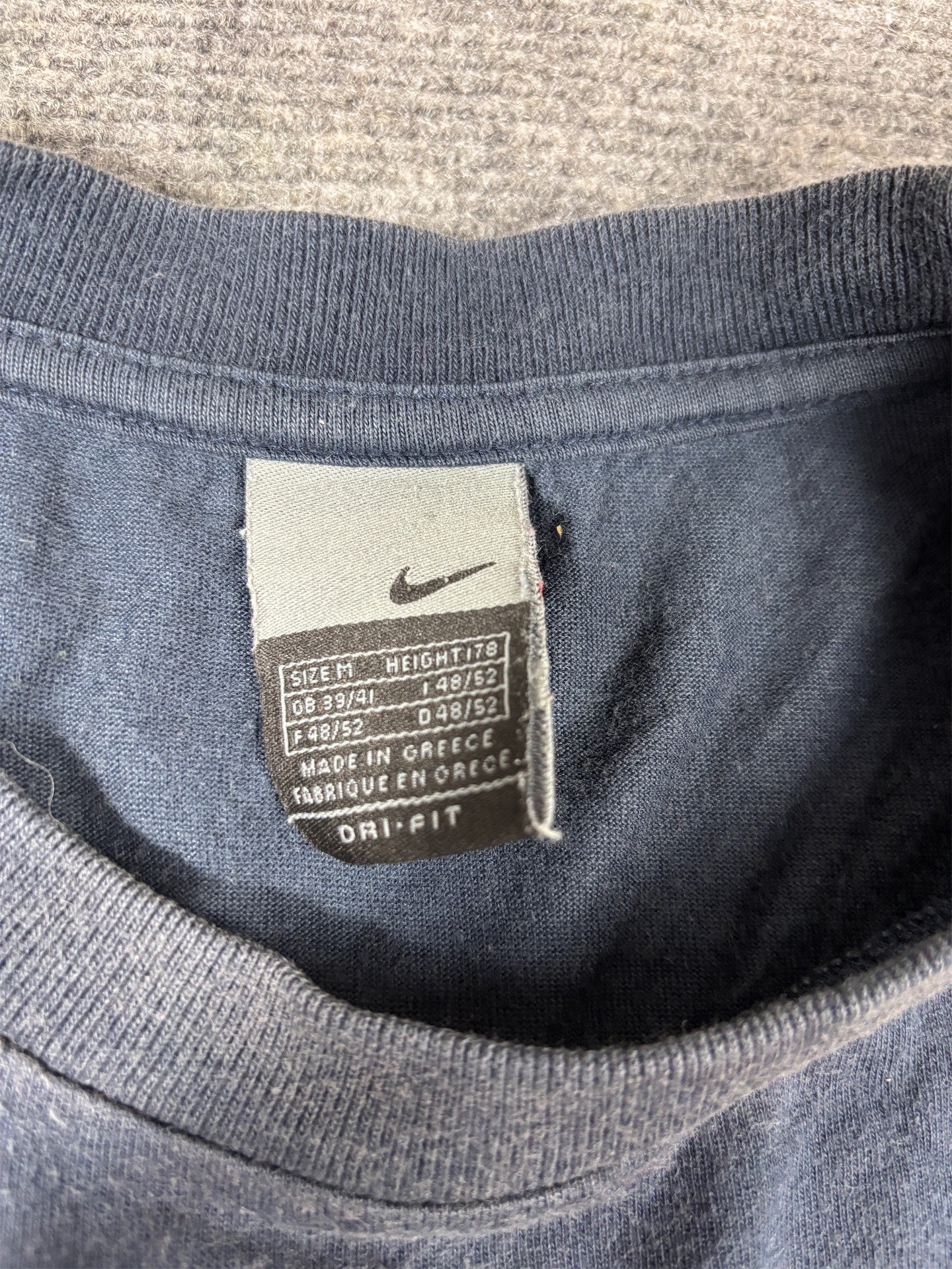 Vintage Y2K Nike Court T-Shirt Men’s M Navy Chest Abstract Swoosh Dri-Fit