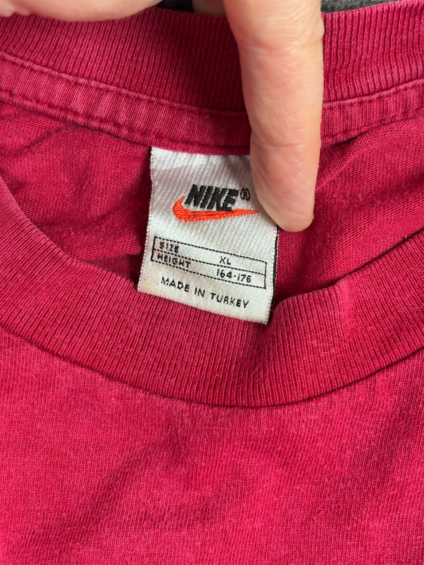 Vintage 90s Nike T-Shirt Men’s L Red Black Swoosh Classic Crew Neck