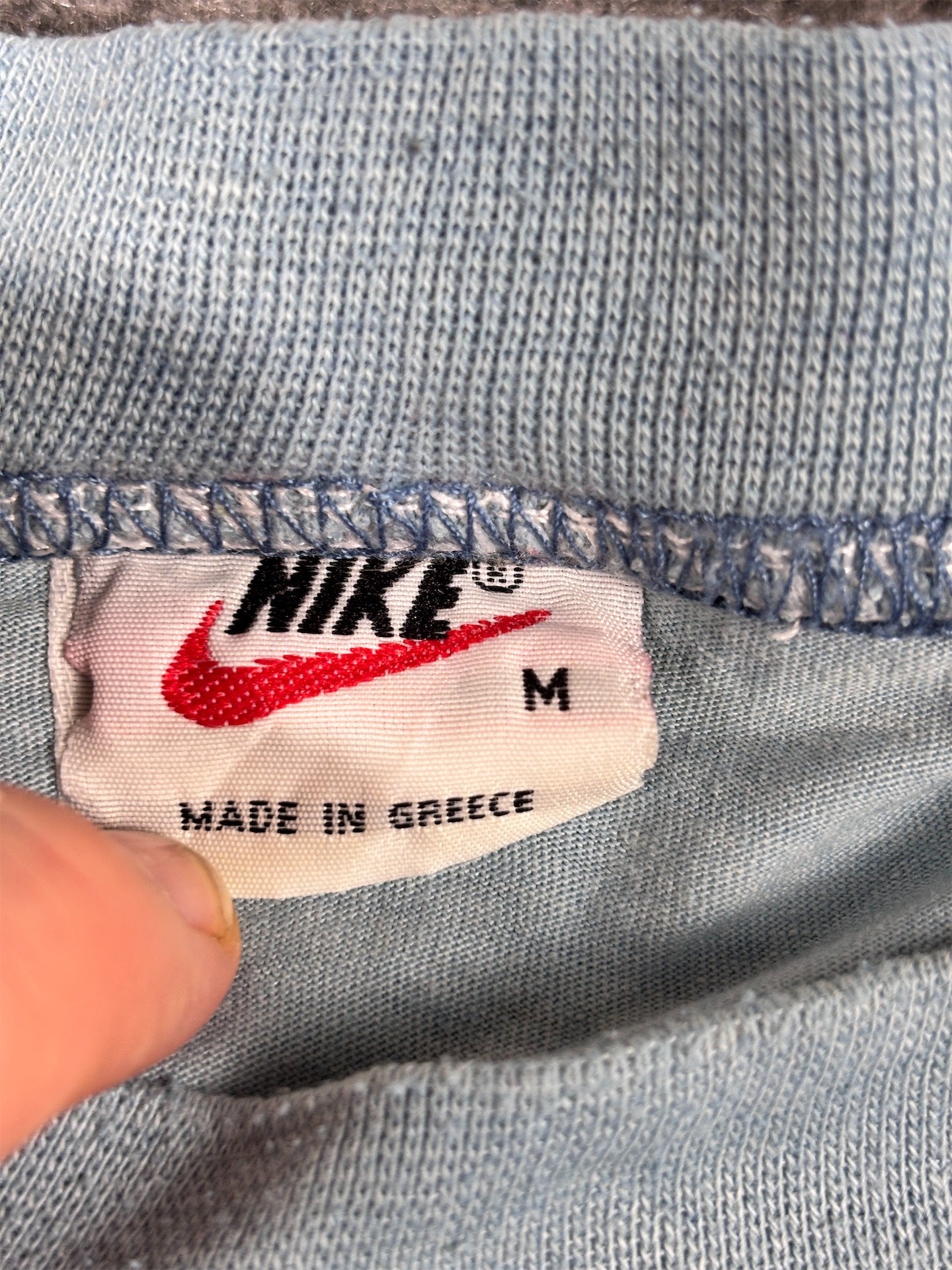 Vintage 90s Nike T-Shirt Women’s M Blue Centre Box Logo Classic Crew Neck