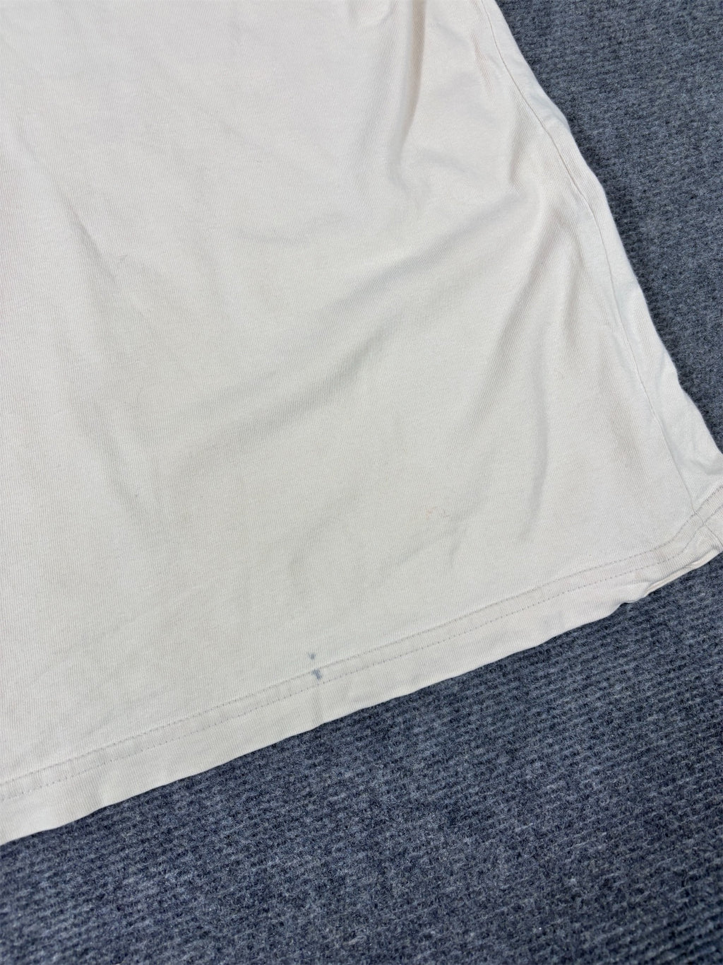 Vintage 90s Nike T-Shirt Men’s XL Cream Gold Swoosh Oversized Baggy Classic