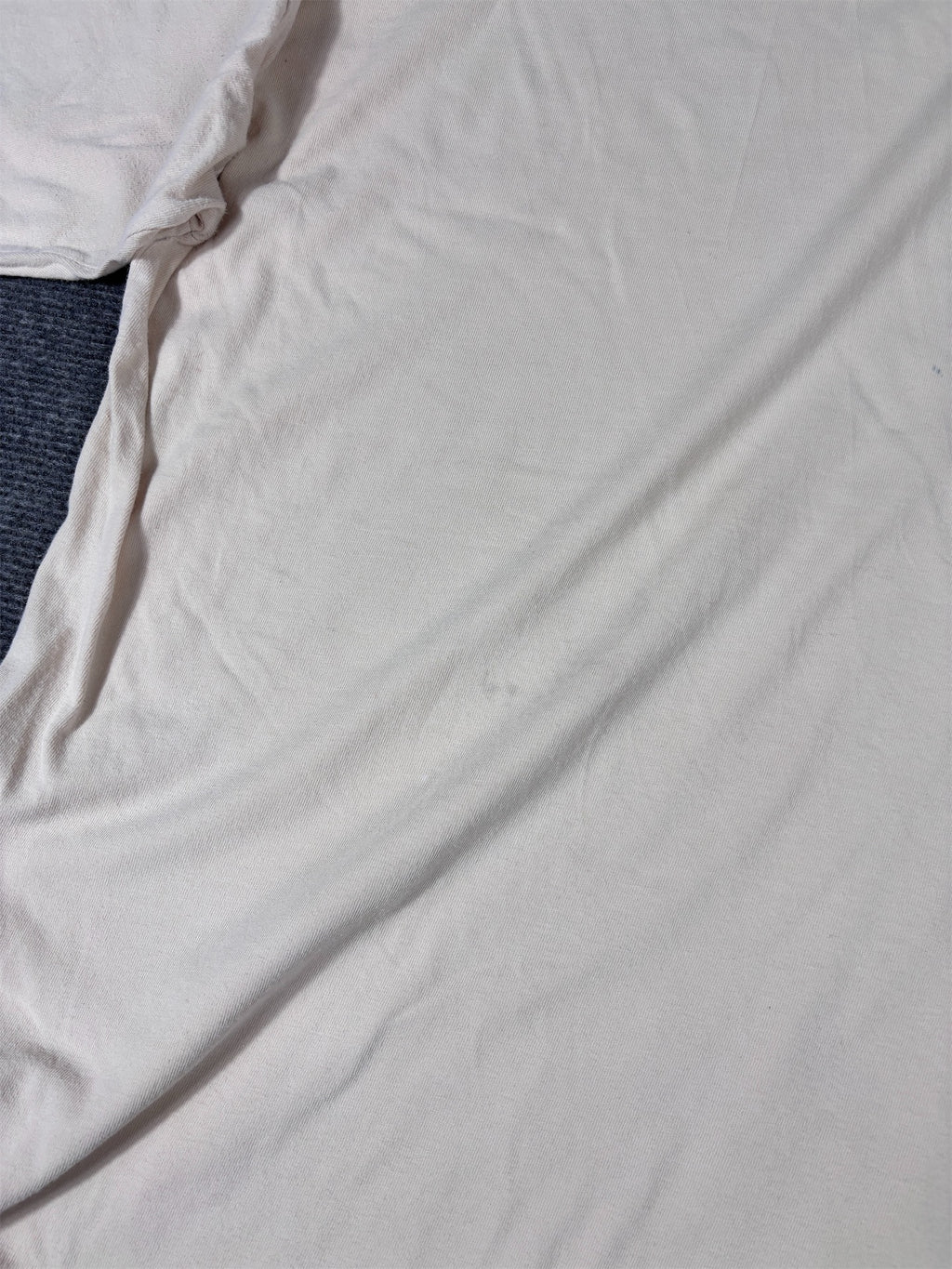 Vintage 90s Nike T-Shirt Men’s XL Cream Gold Swoosh Oversized Baggy Classic