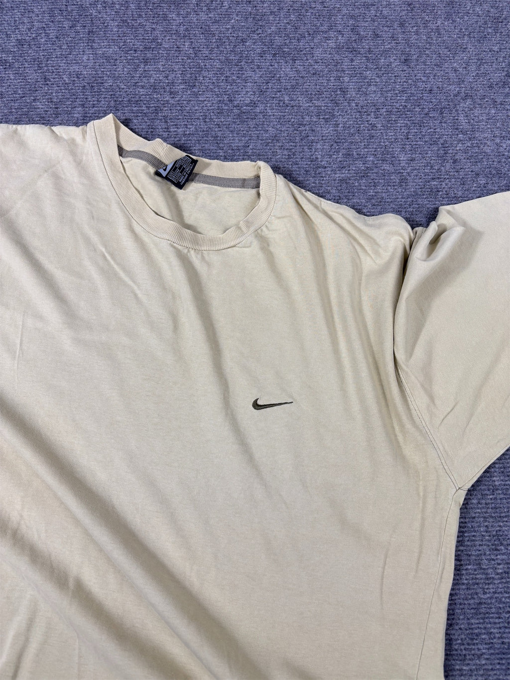 Vintage Y2K Nike T-Shirt Men’s L Yellow Green Swoosh Crew Neck Cotton