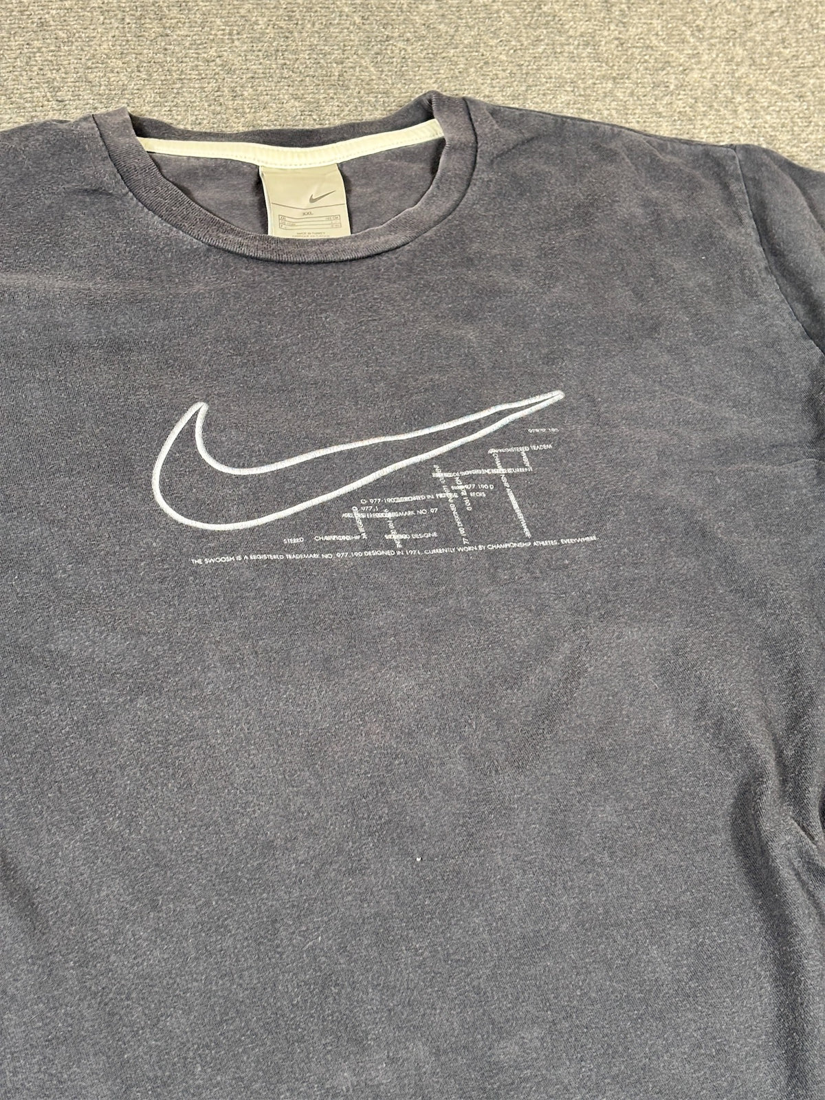 Vintage Y2K Nike T-Shirt Men’s XL Navy Blue Swoosh Logo Trademark Graphic