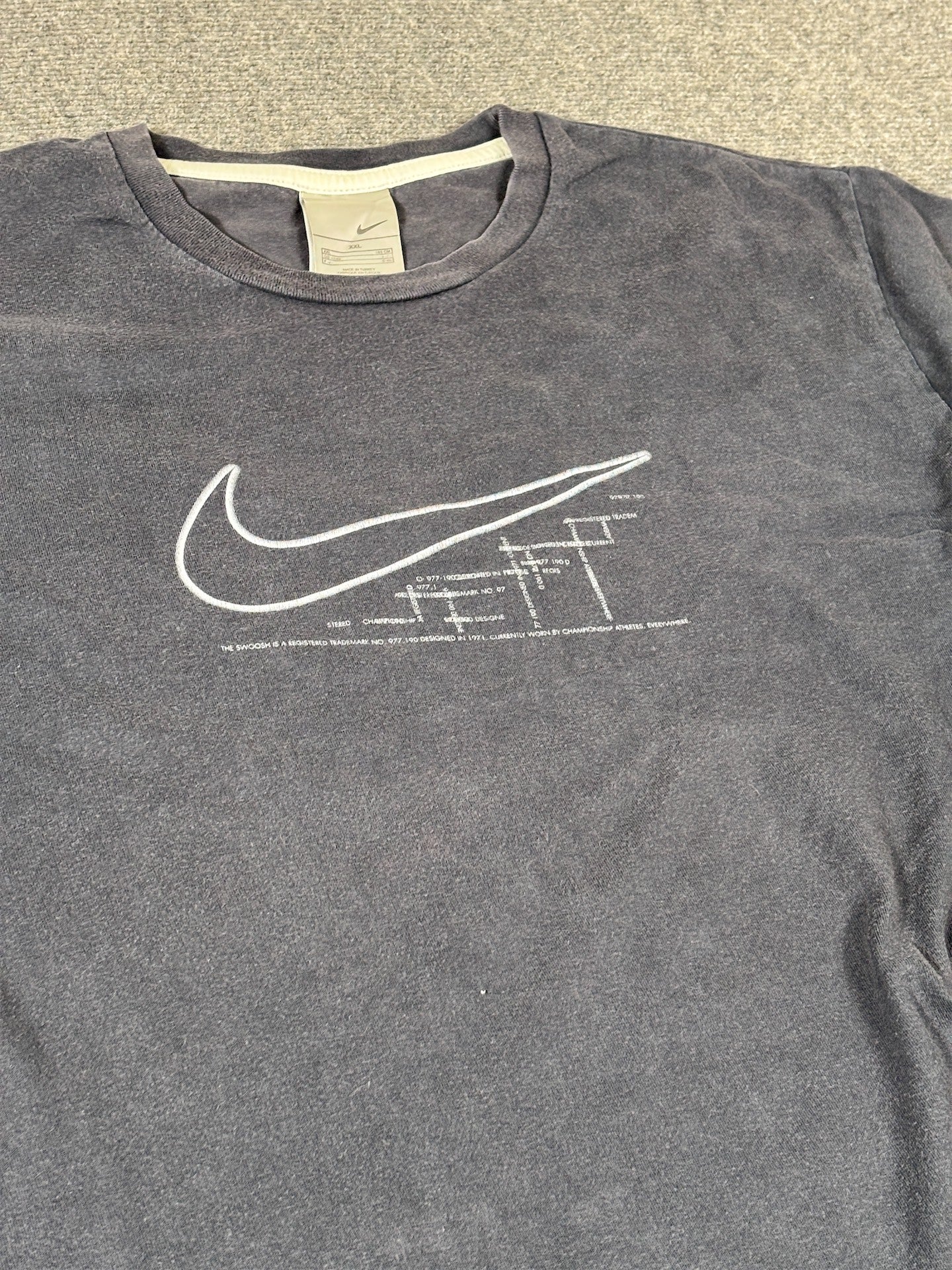 Vintage Y2K Nike T-Shirt Men’s XL Navy Blue Swoosh Logo Trademark Graphic