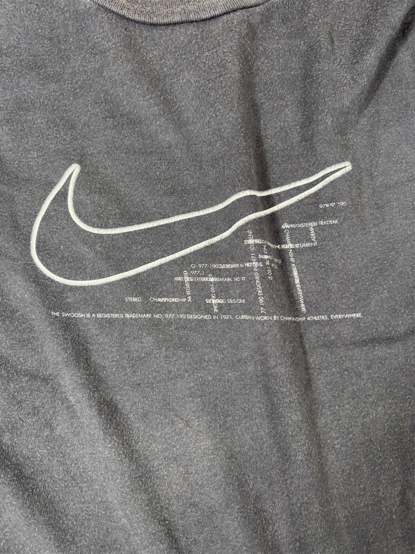 Vintage Y2K Nike T-Shirt Men’s XL Navy Blue Swoosh Logo Trademark Graphic