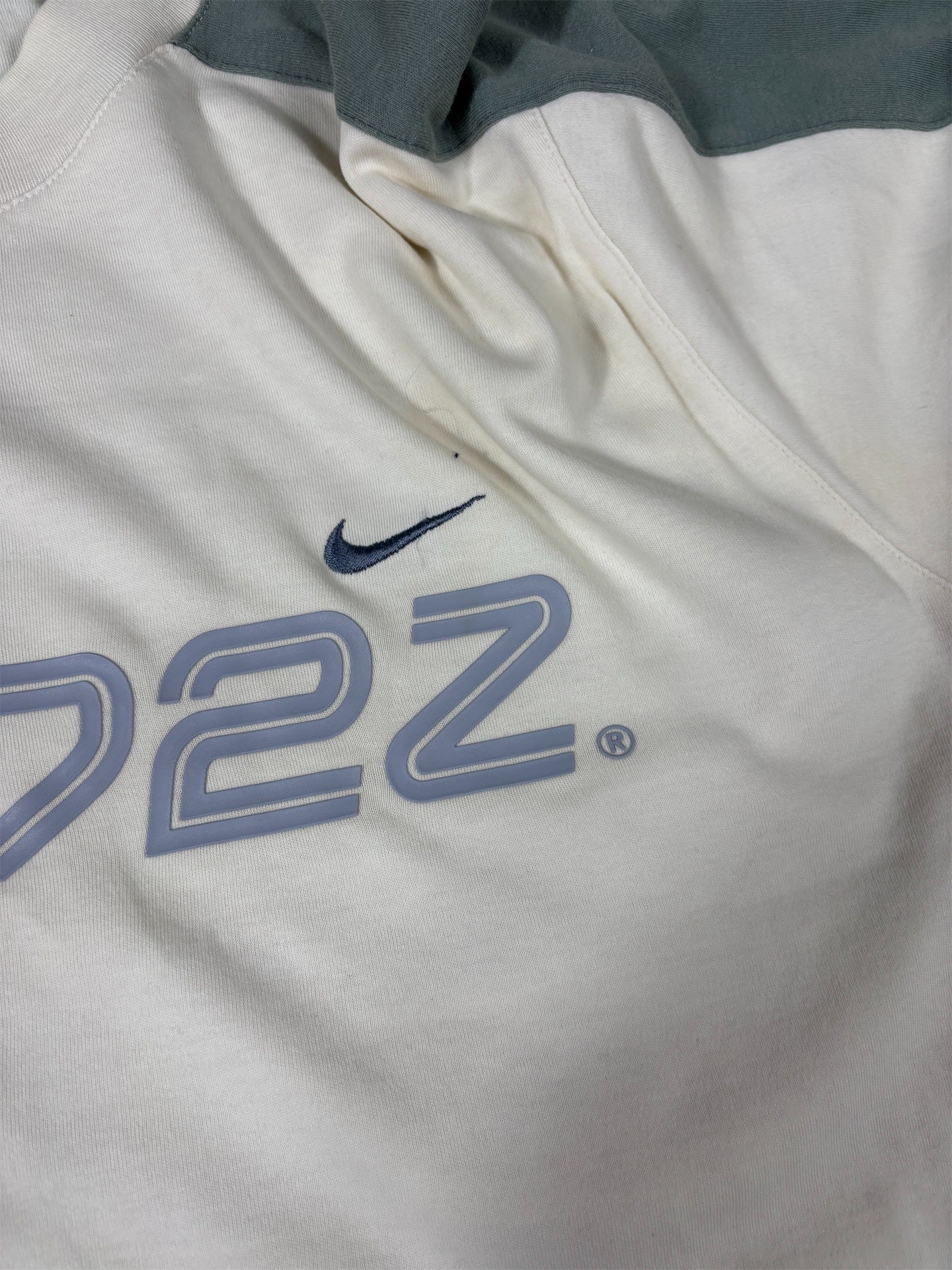 Vintage Y2K Nike Long Sleeve T-Shirt Men’s L White Cortez 72  Green Silver Swoosh Spell Out