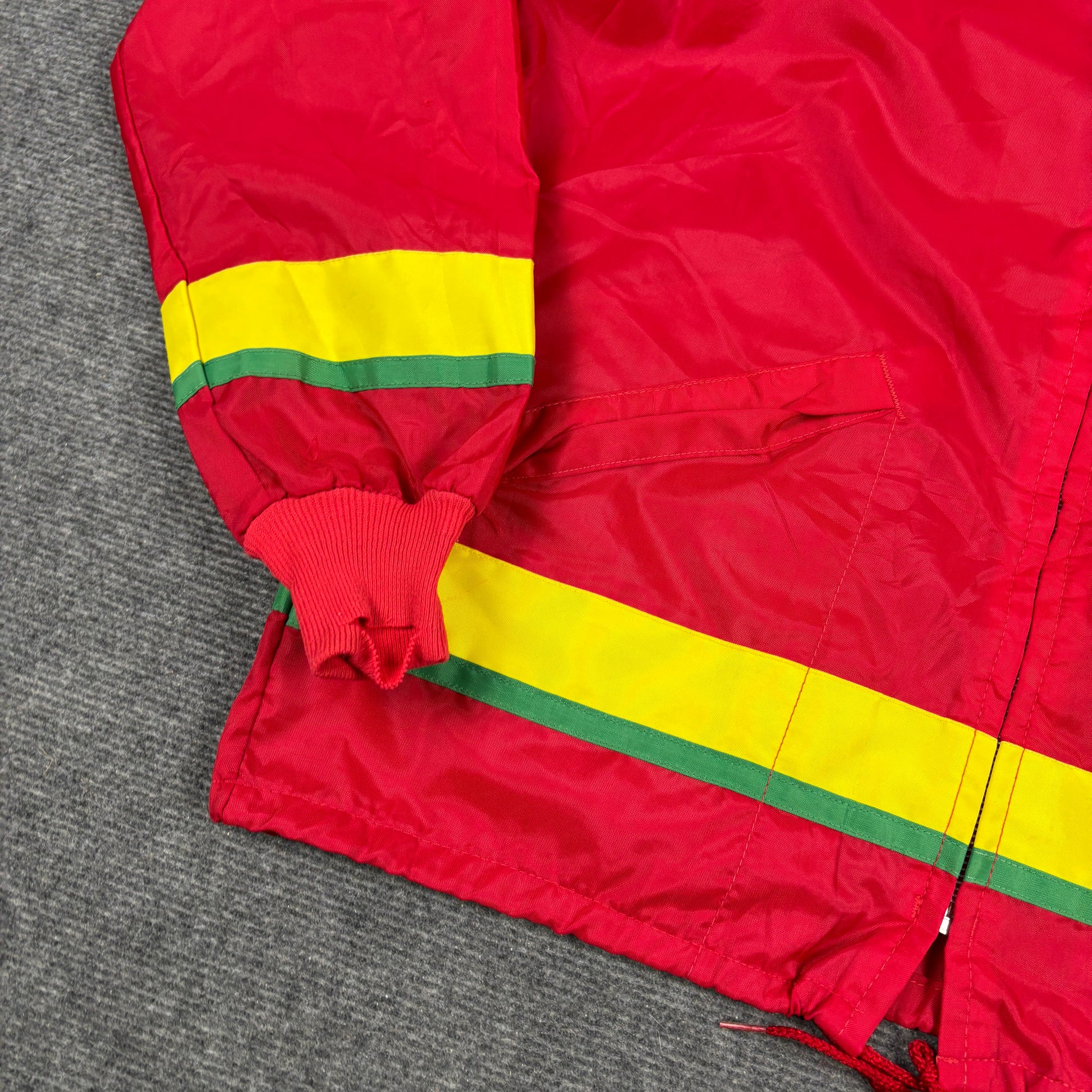 Vintage 70s Pirelli Jacket Men's Large Red Patch Logo Windbreaker