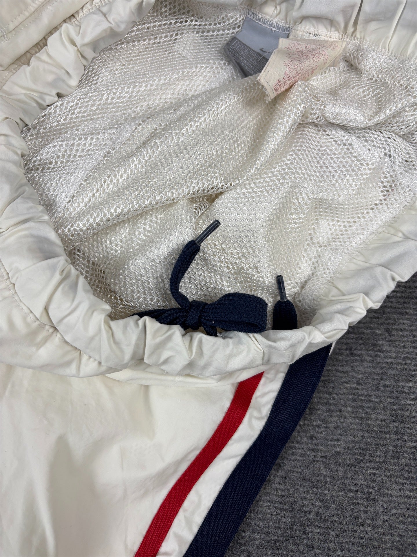 Vintage Y2K Nike Cortez 3/4 Track Pants Men’s M White Blue Red Bungee Tab