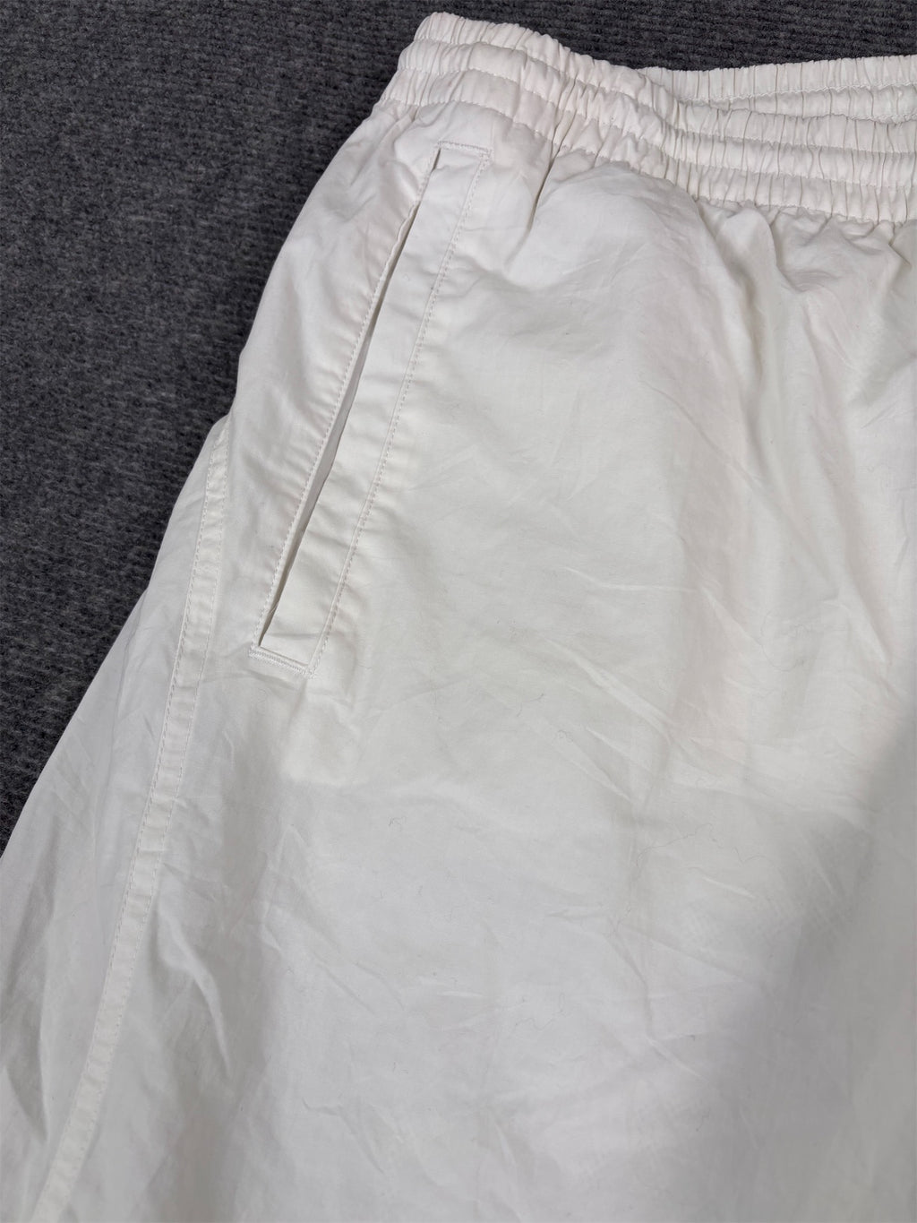 Vintage Y2K Adidas 3/4 Track Pants Men’s L White Black 3-Stripe Windbreakers Bungee Ankle