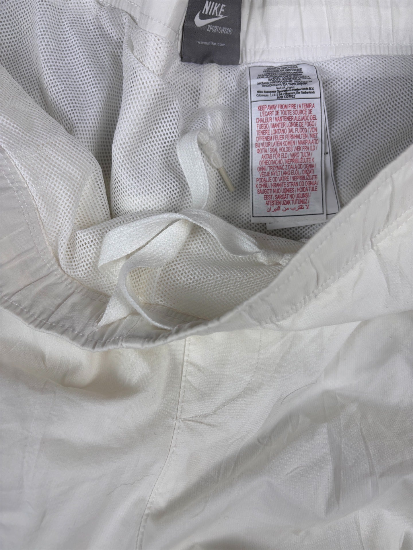 Vintage Y2K Nike 3/4 Track Pants Men’s XL White Black Piping Bungee Tabs Windbreaker