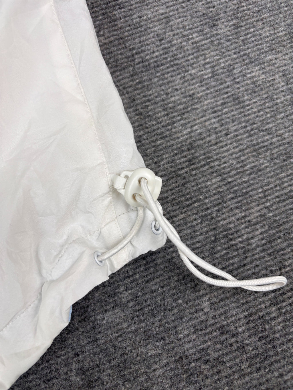 Vintage Y2K Nike 3/4 Track Pants Men’s L White Blue Bungee Tabs Windbreakers