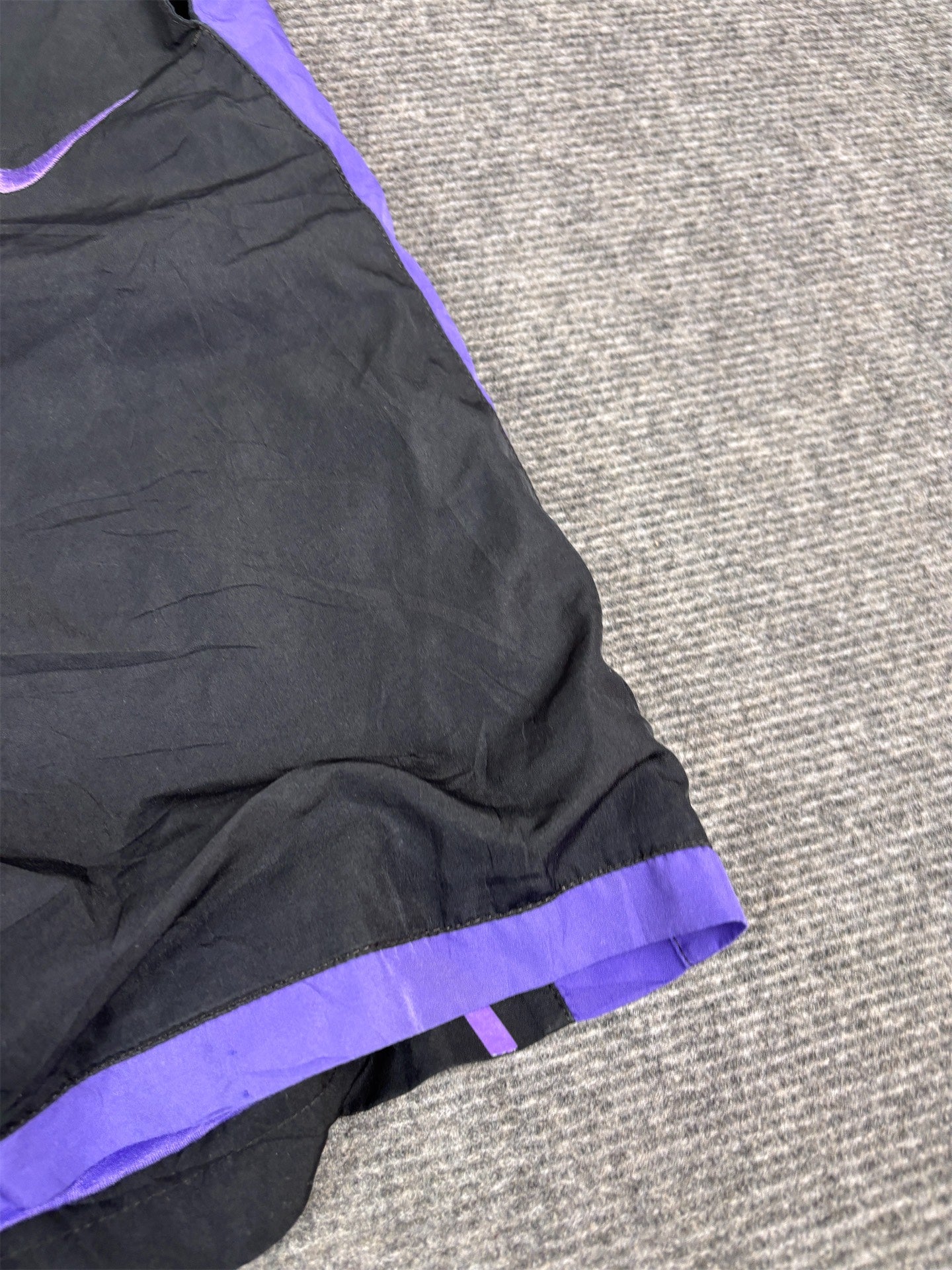 Nike Shorts Women’s L Black Purple Swoosh Spell Out Windbreaker Style